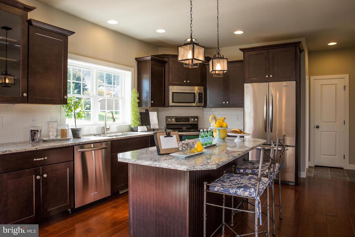 TIMBERLINE ESTATES - Residential