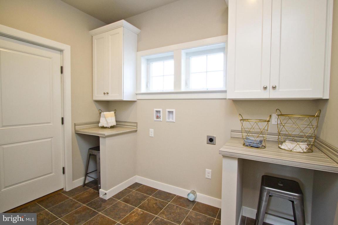 TIMBERLINE ESTATES - Residential