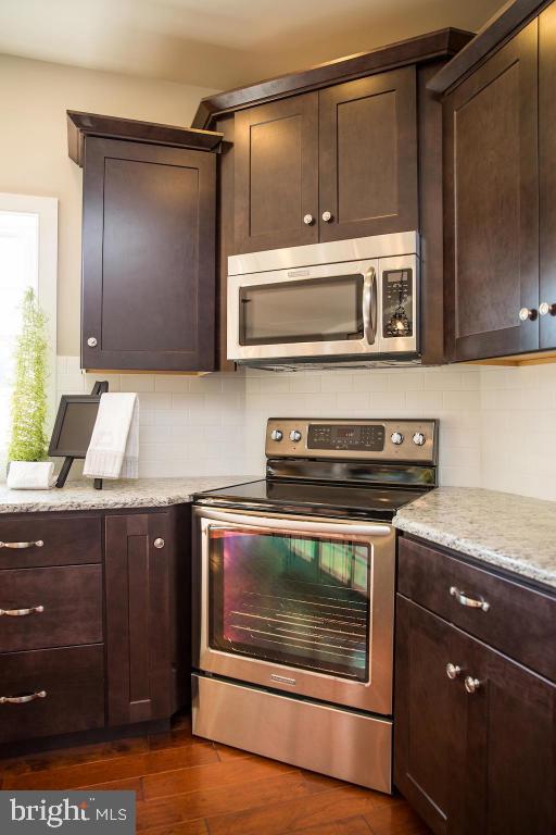 TIMBERLINE ESTATES - Residential