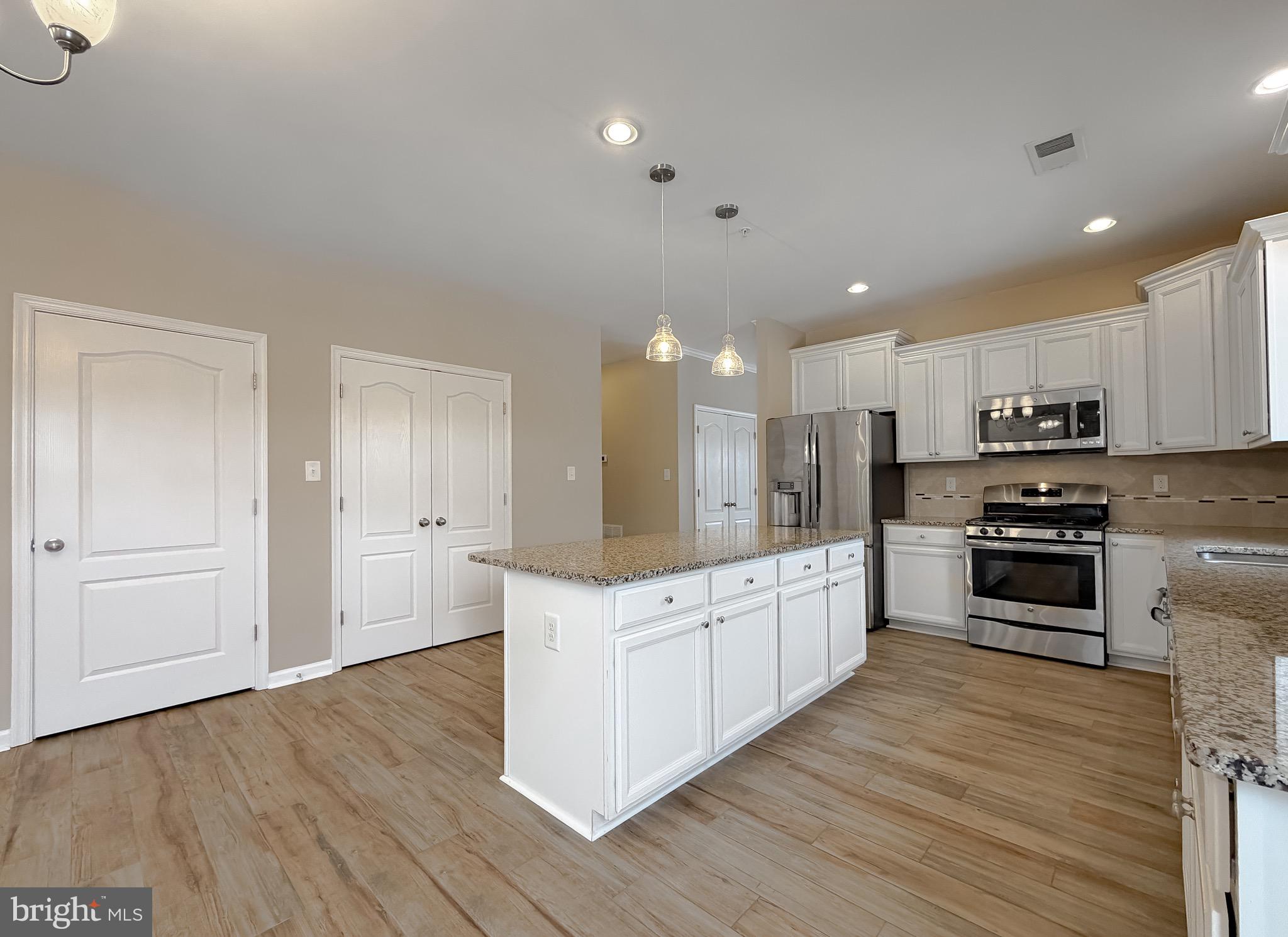 ST CHARLES HERITAGE - Residential