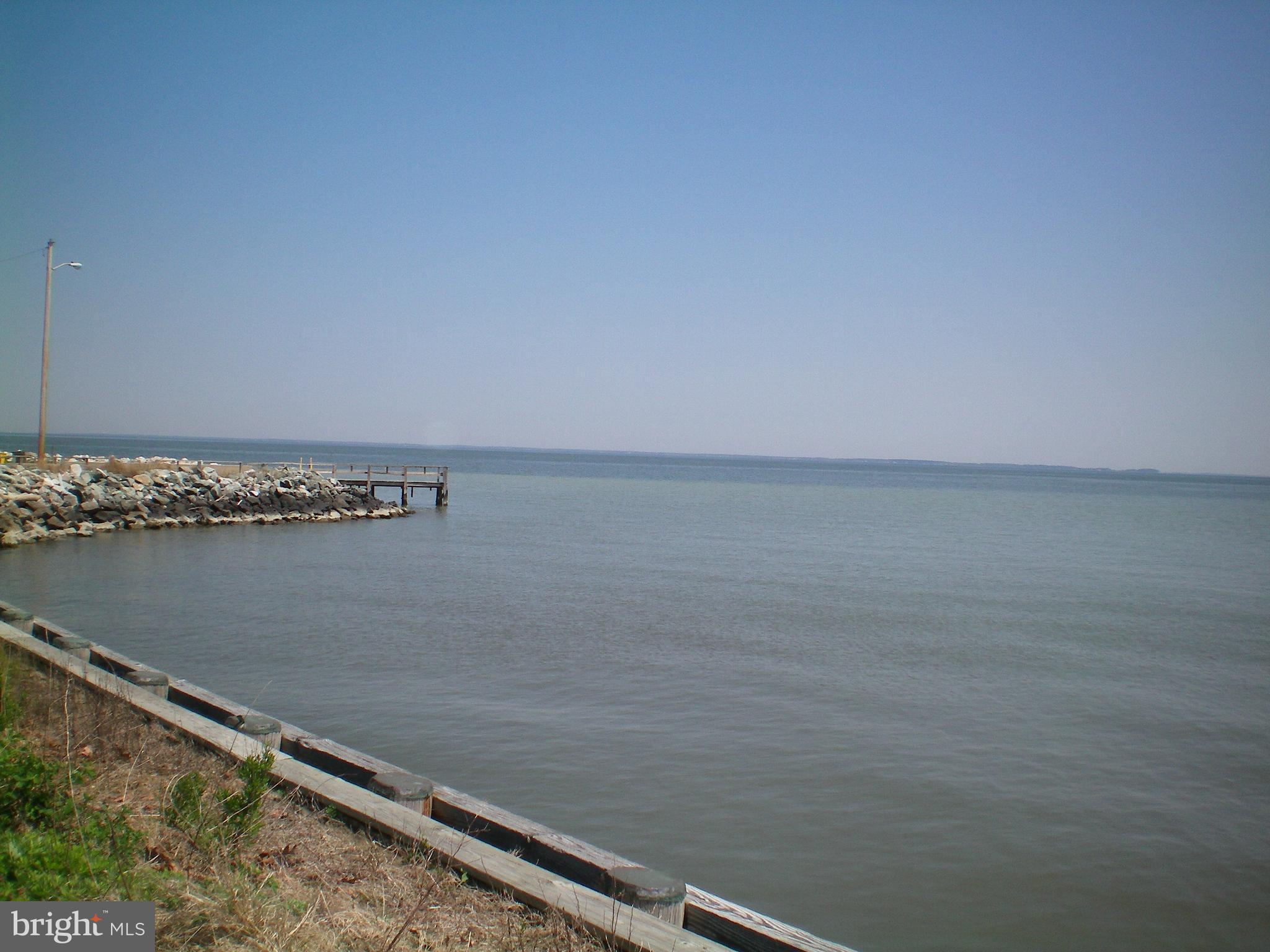 COLUMBIA BEACH - Residential