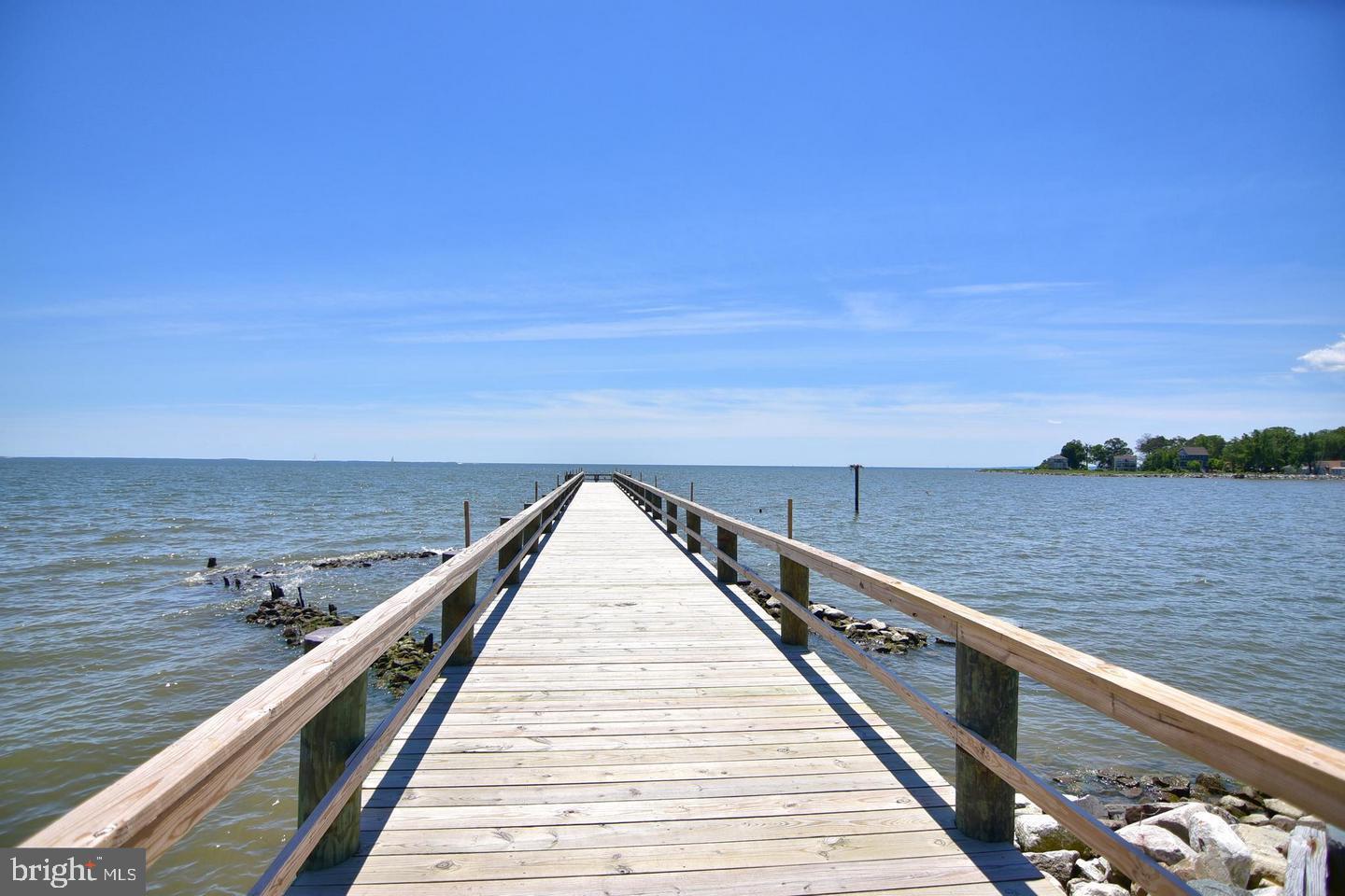 COLUMBIA BEACH - Residential