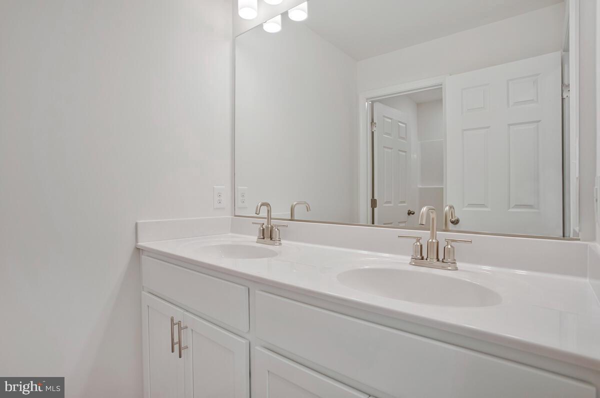 COLUMBIA BEACH - Residential