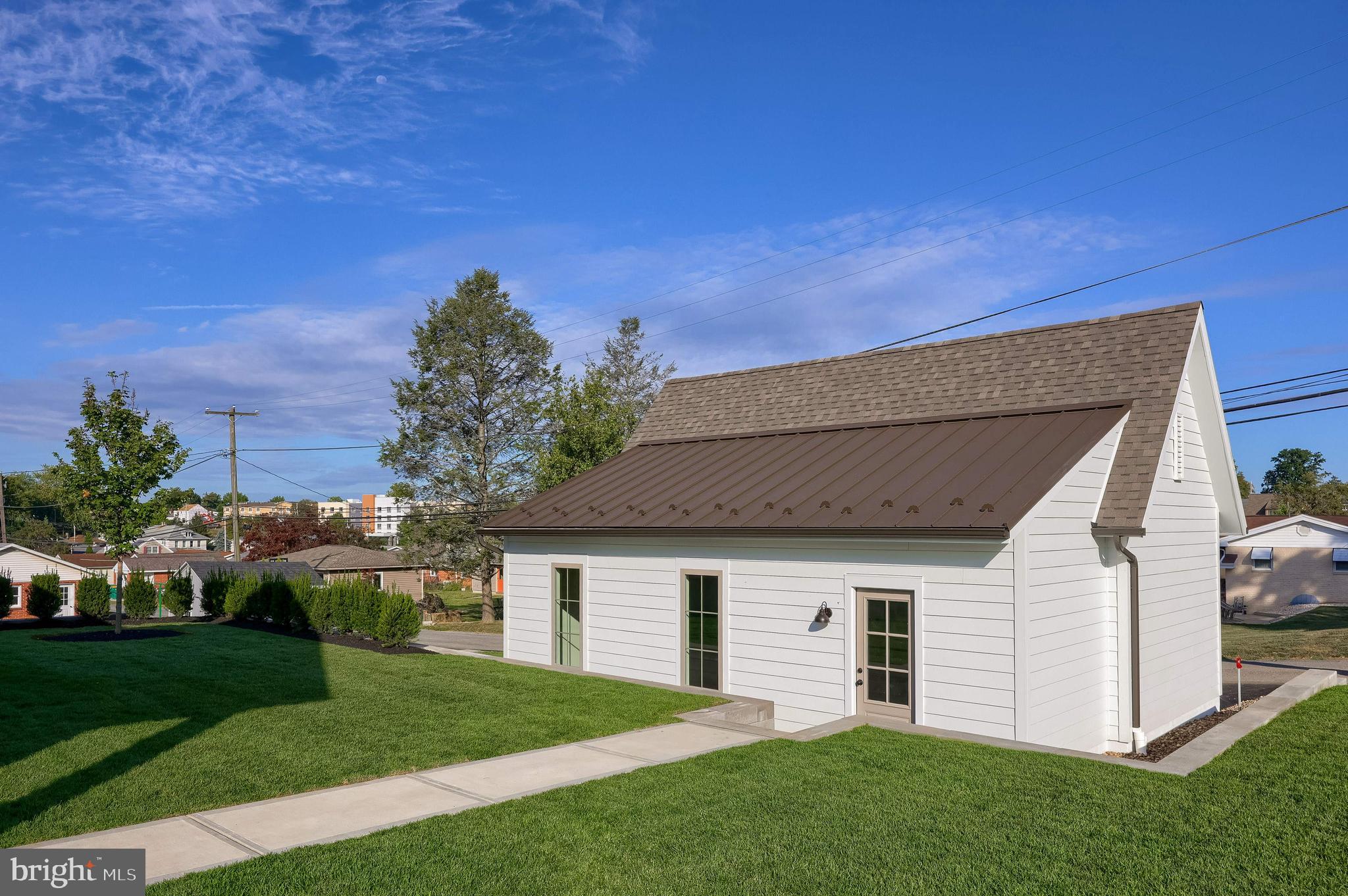 HERSHEY VILLAGE - Residential