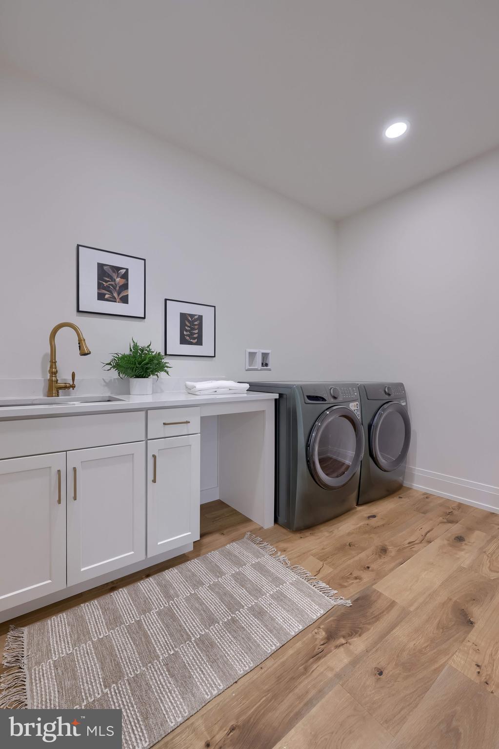 HERSHEY VILLAGE - Residential