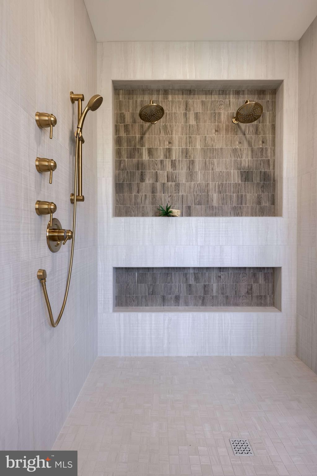 HERSHEY VILLAGE - Residential