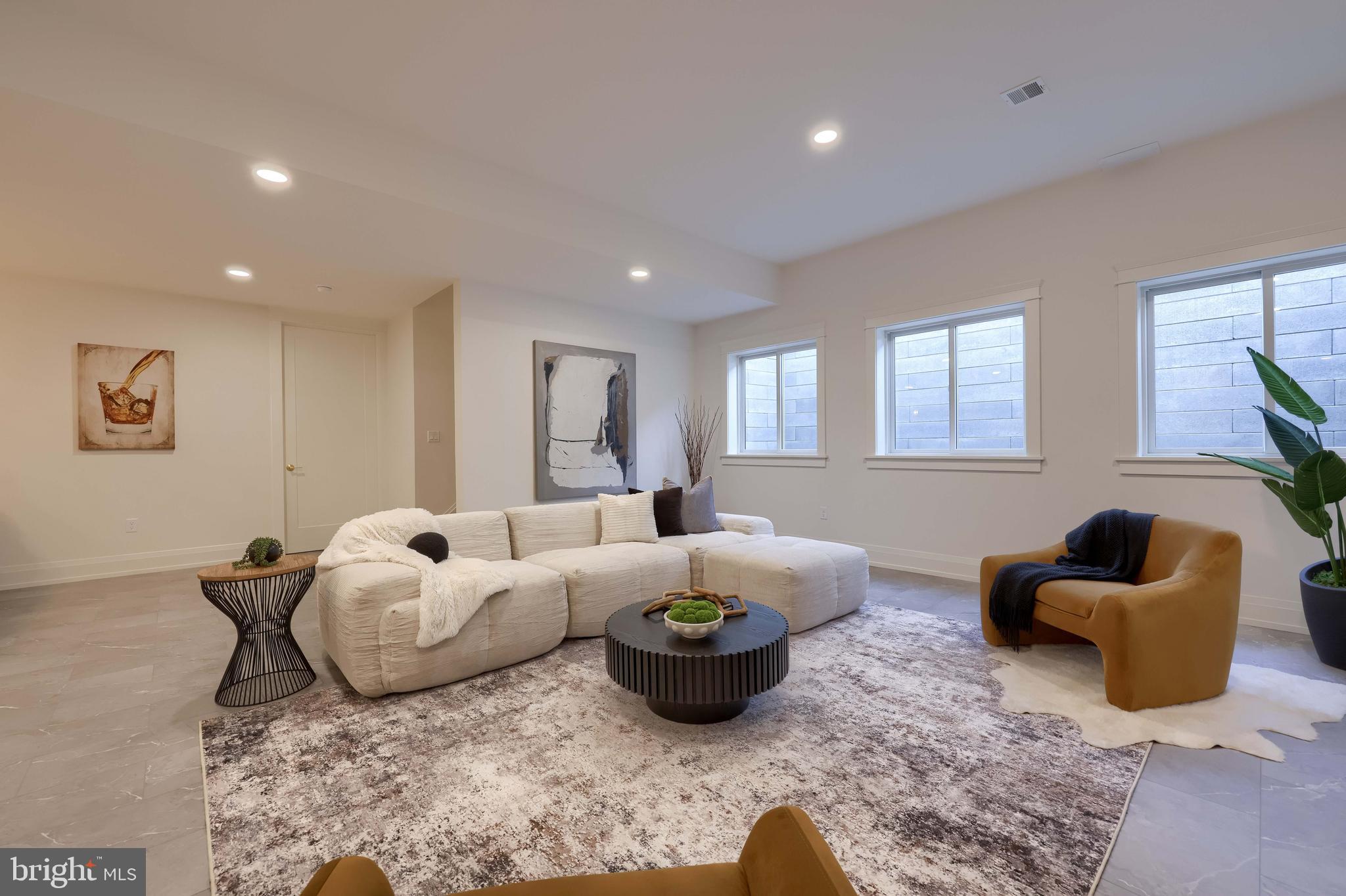 HERSHEY VILLAGE - Residential