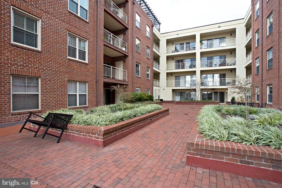 FELLS POINT HISTORIC DISTRICT - Residential