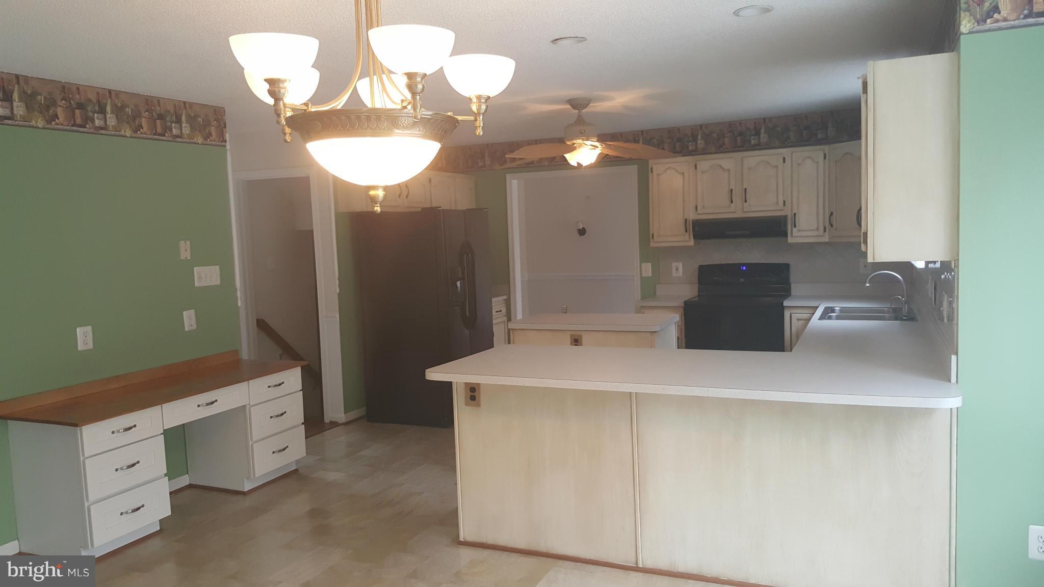 KINGS GRANT LA PLATA - Residential Lease