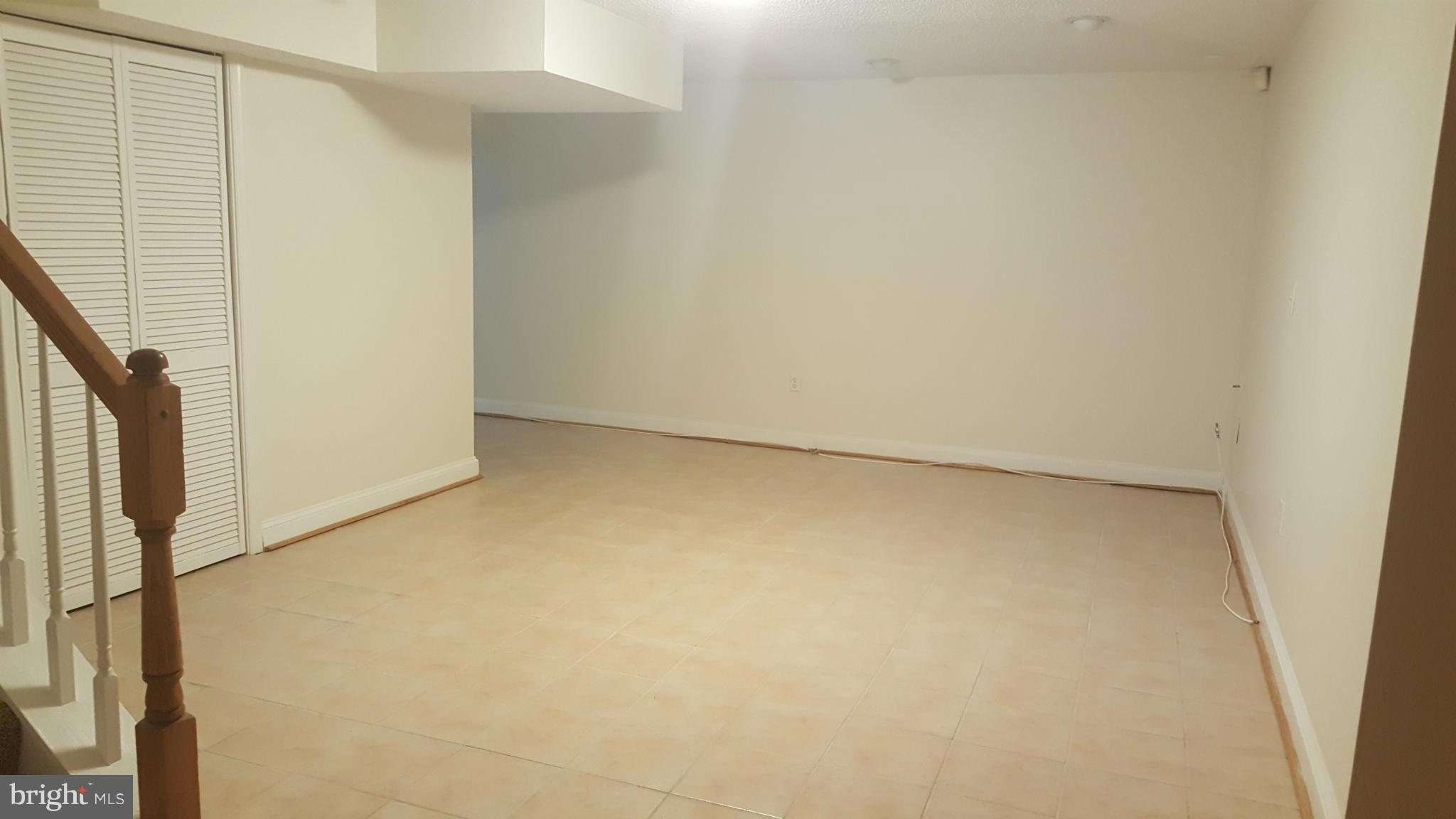 KINGS GRANT LA PLATA - Residential Lease