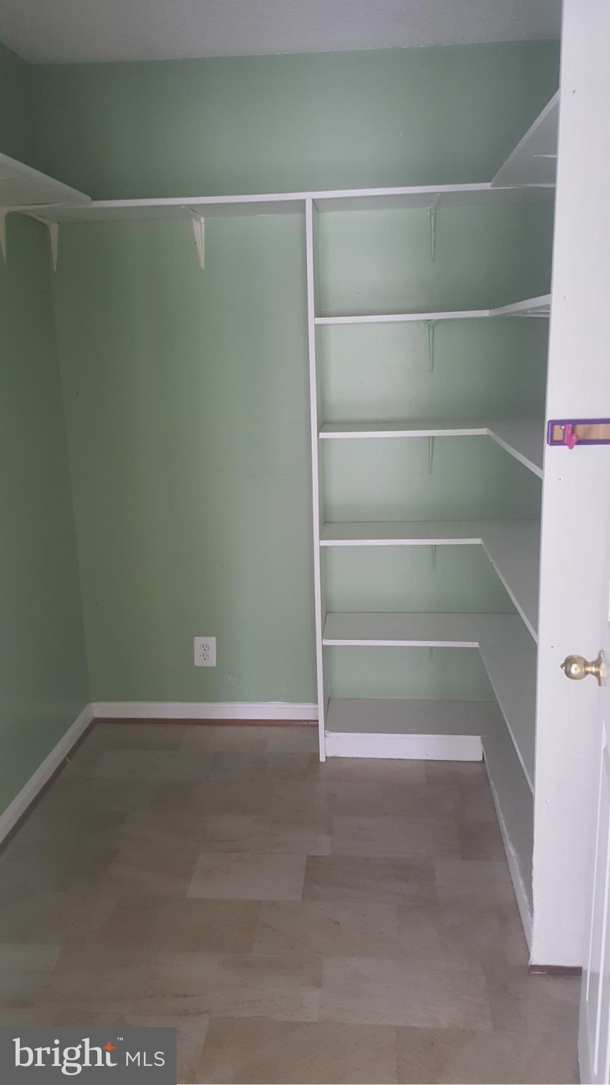 KINGS GRANT LA PLATA - Residential Lease