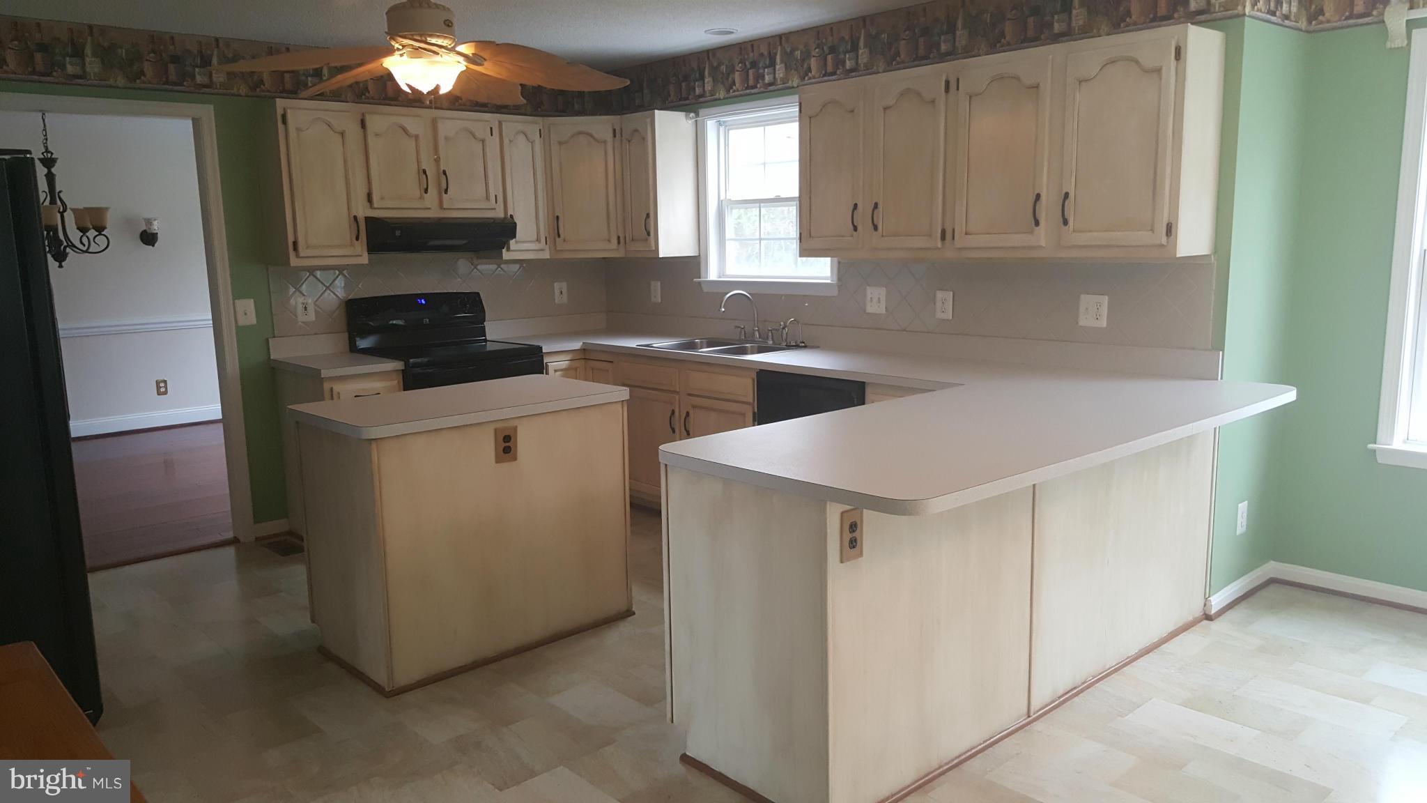 KINGS GRANT LA PLATA - Residential Lease