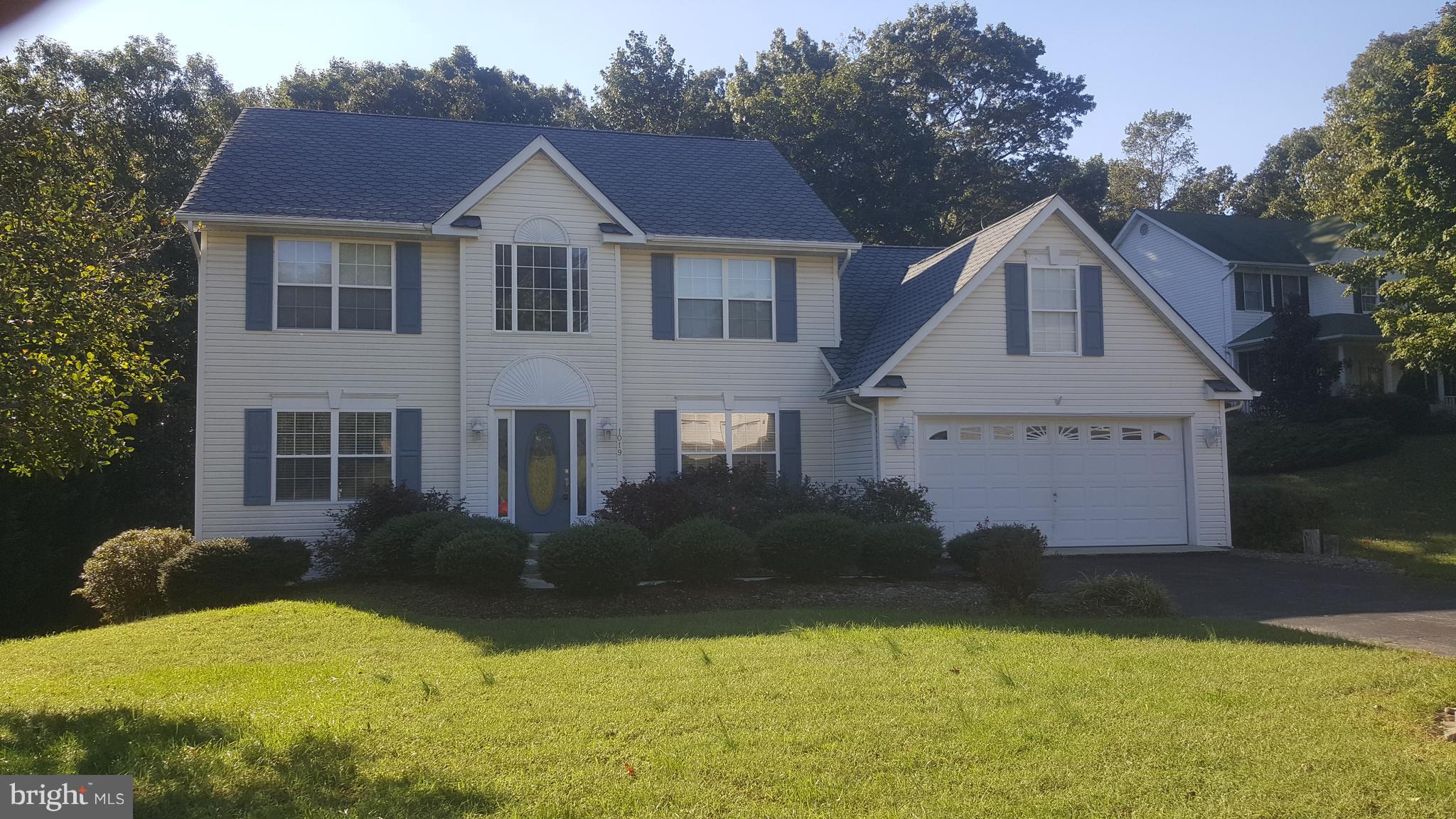 KINGS GRANT LA PLATA - Residential Lease