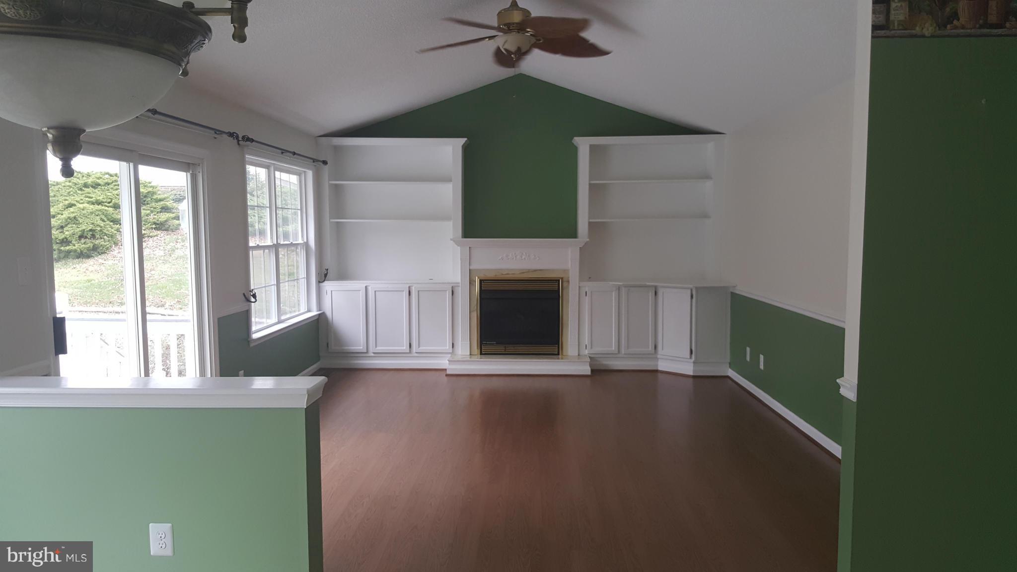 KINGS GRANT LA PLATA - Residential Lease