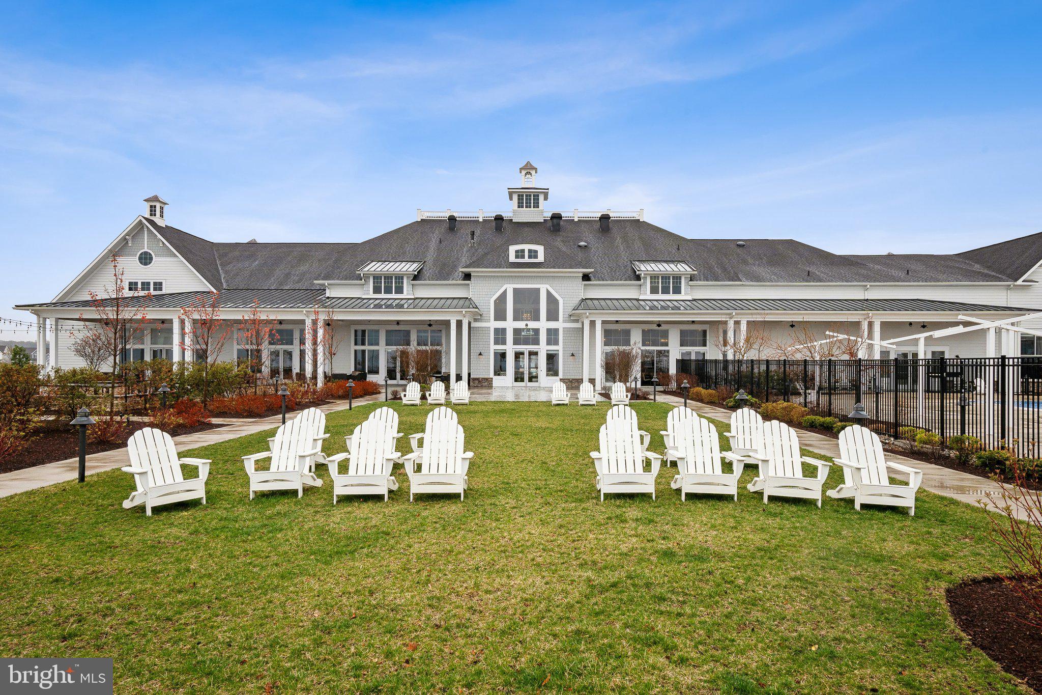 FOUR SEASONS AT KENT ISLAND - Residential