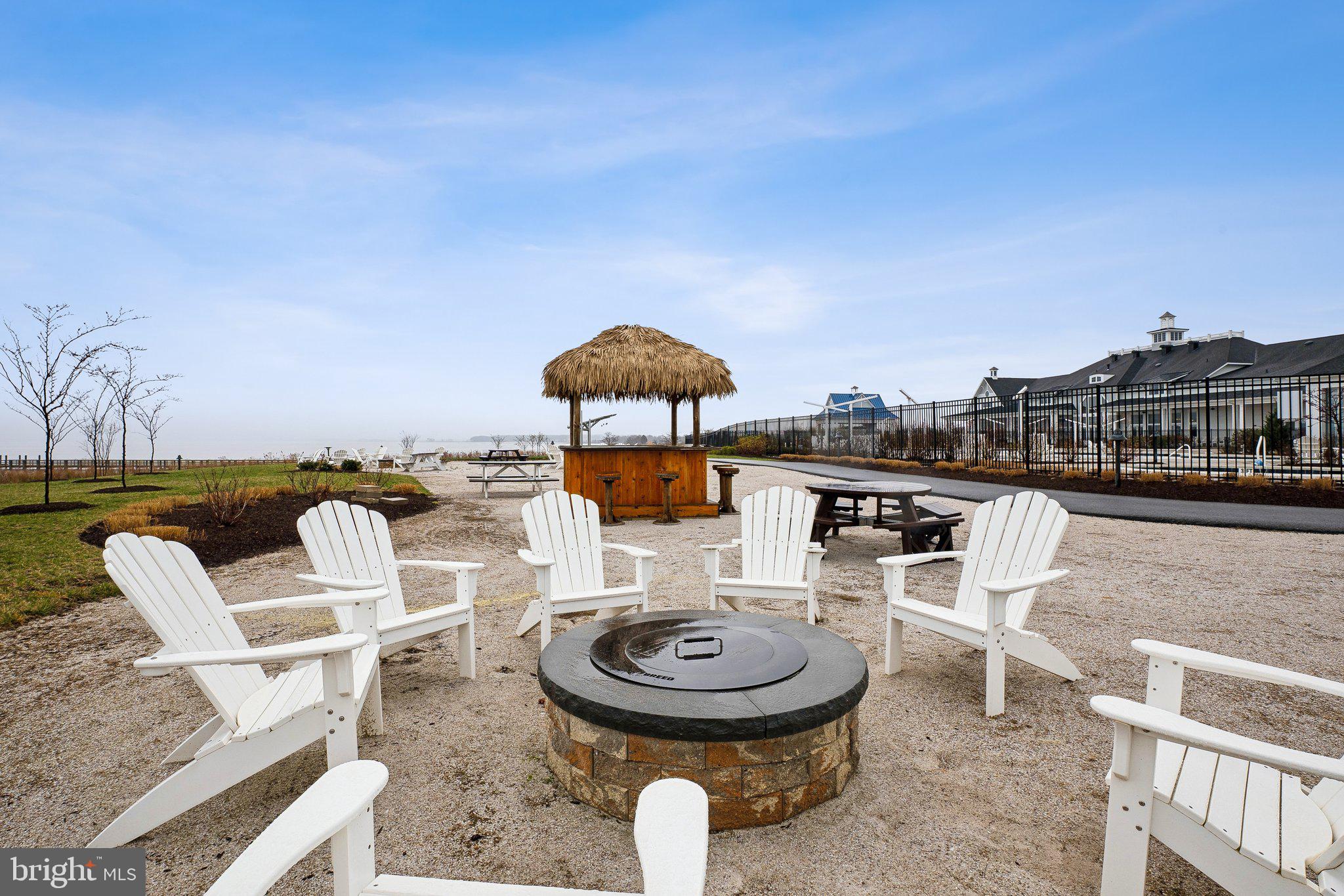 FOUR SEASONS AT KENT ISLAND - Residential