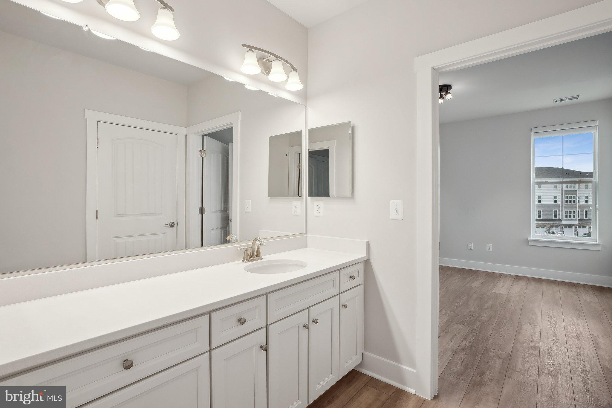 FOUR SEASONS AT KENT ISLAND - Residential