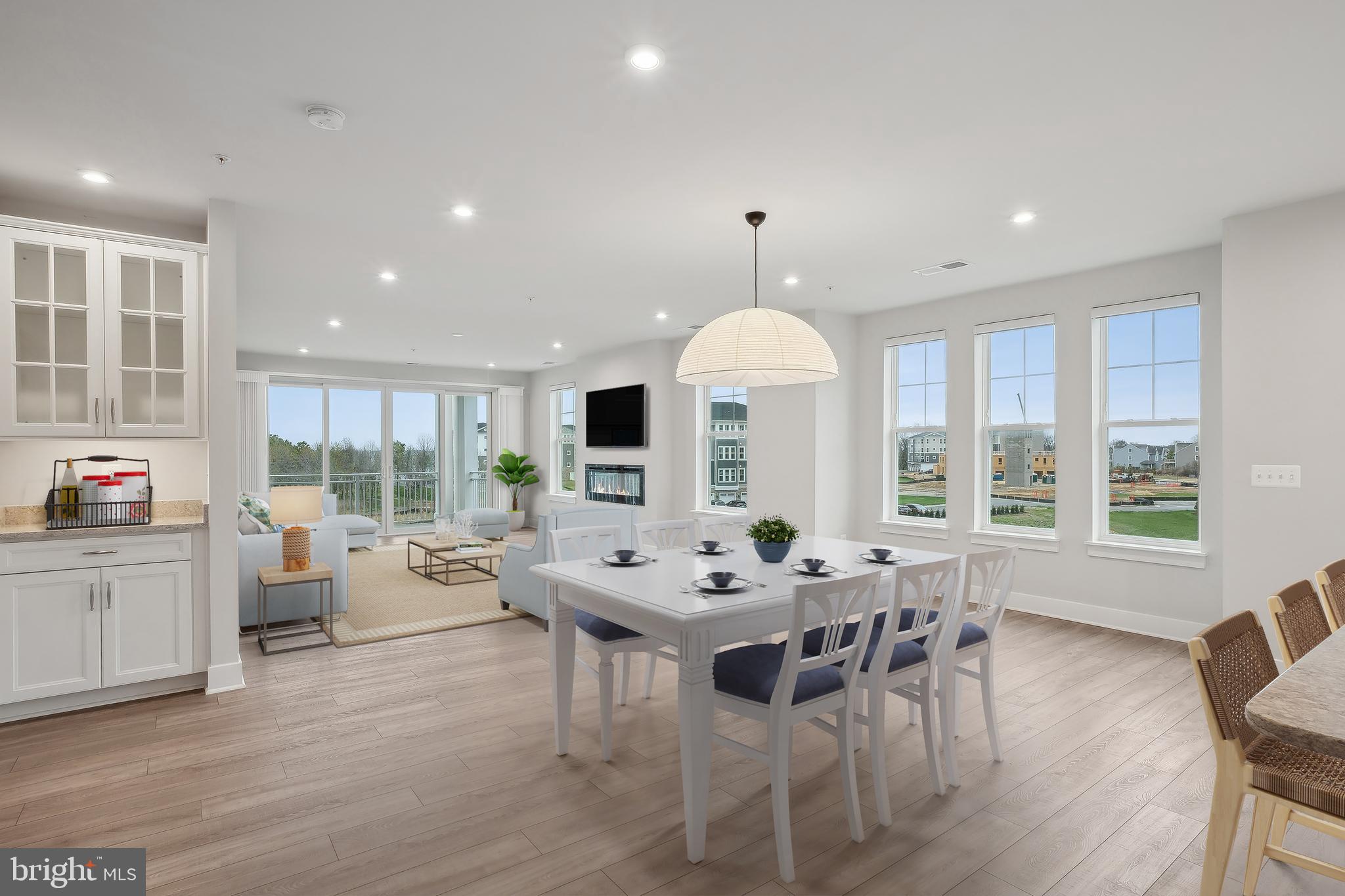 FOUR SEASONS AT KENT ISLAND - Residential