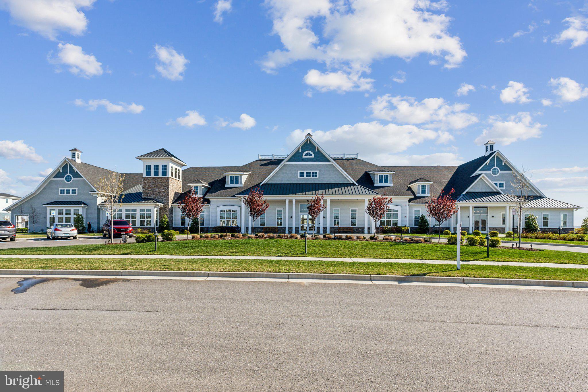 FOUR SEASONS AT KENT ISLAND - Residential