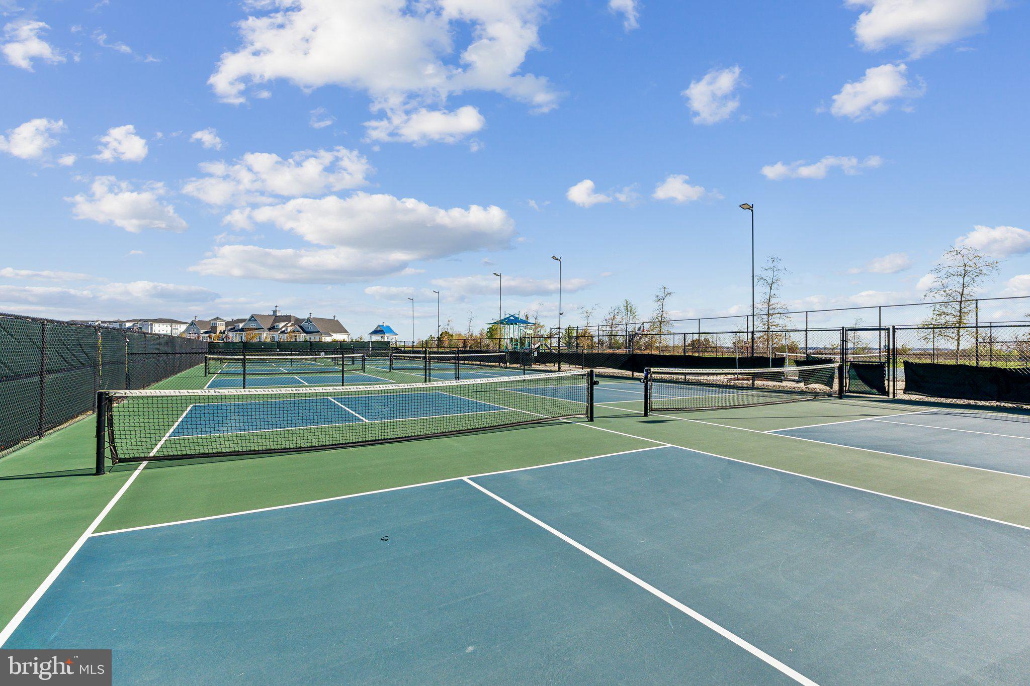 FOUR SEASONS AT KENT ISLAND - Residential