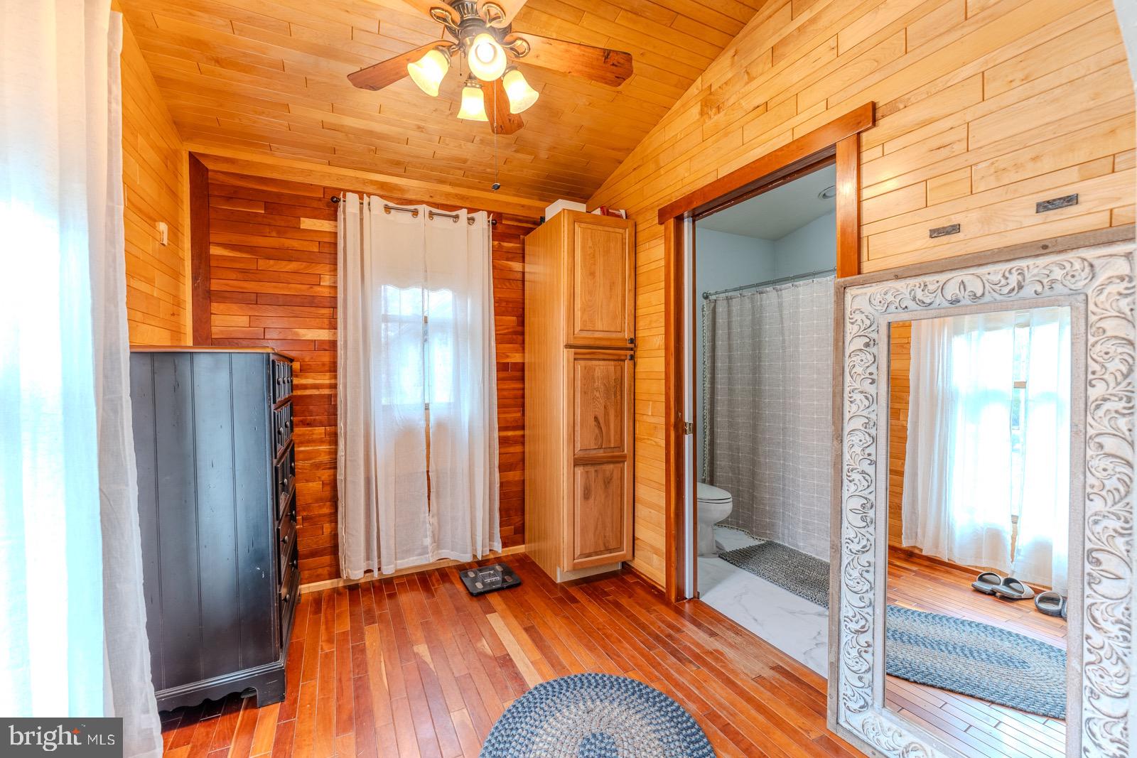 BUFFALO ACRES - Residential