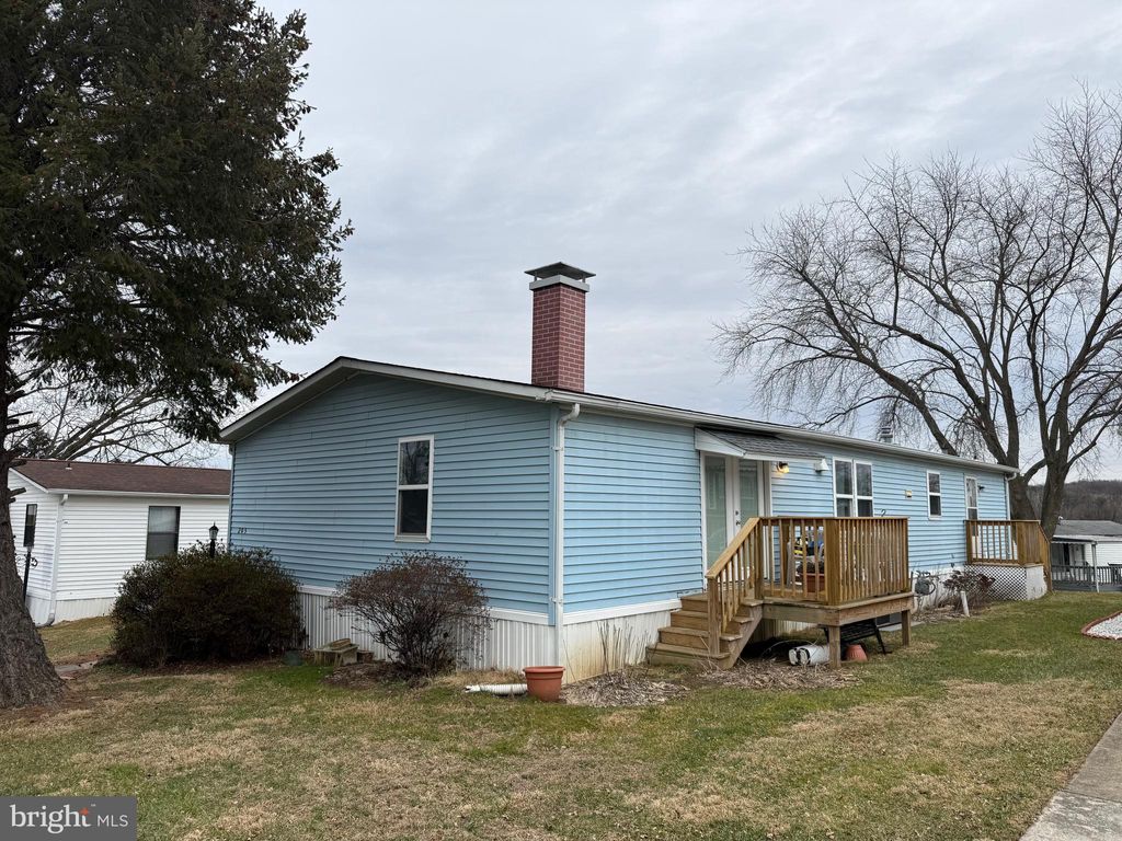 Photo of 205 Greyfield Drive, LANCASTER, PA 17603 (MLS # PALA2083896)