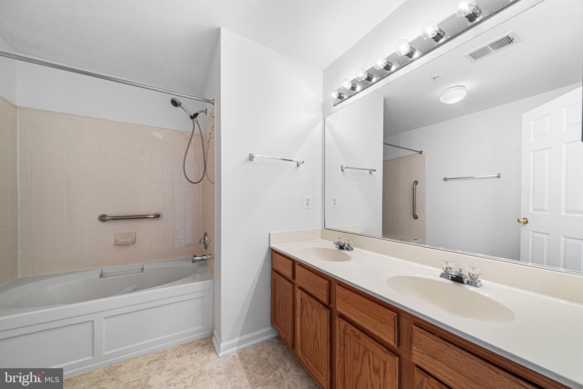 AMBER SPRING - Residential