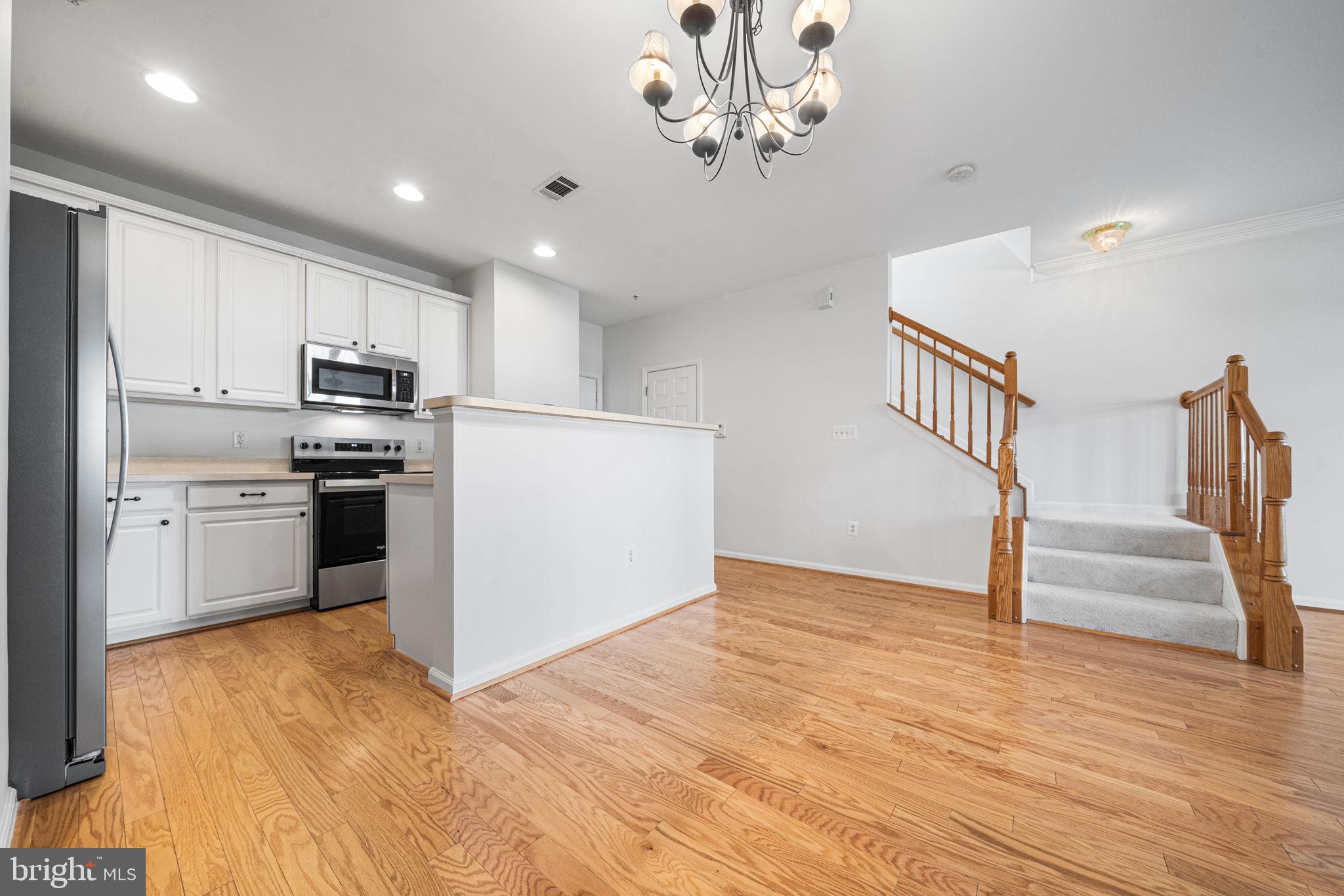 AMBER SPRING - Residential