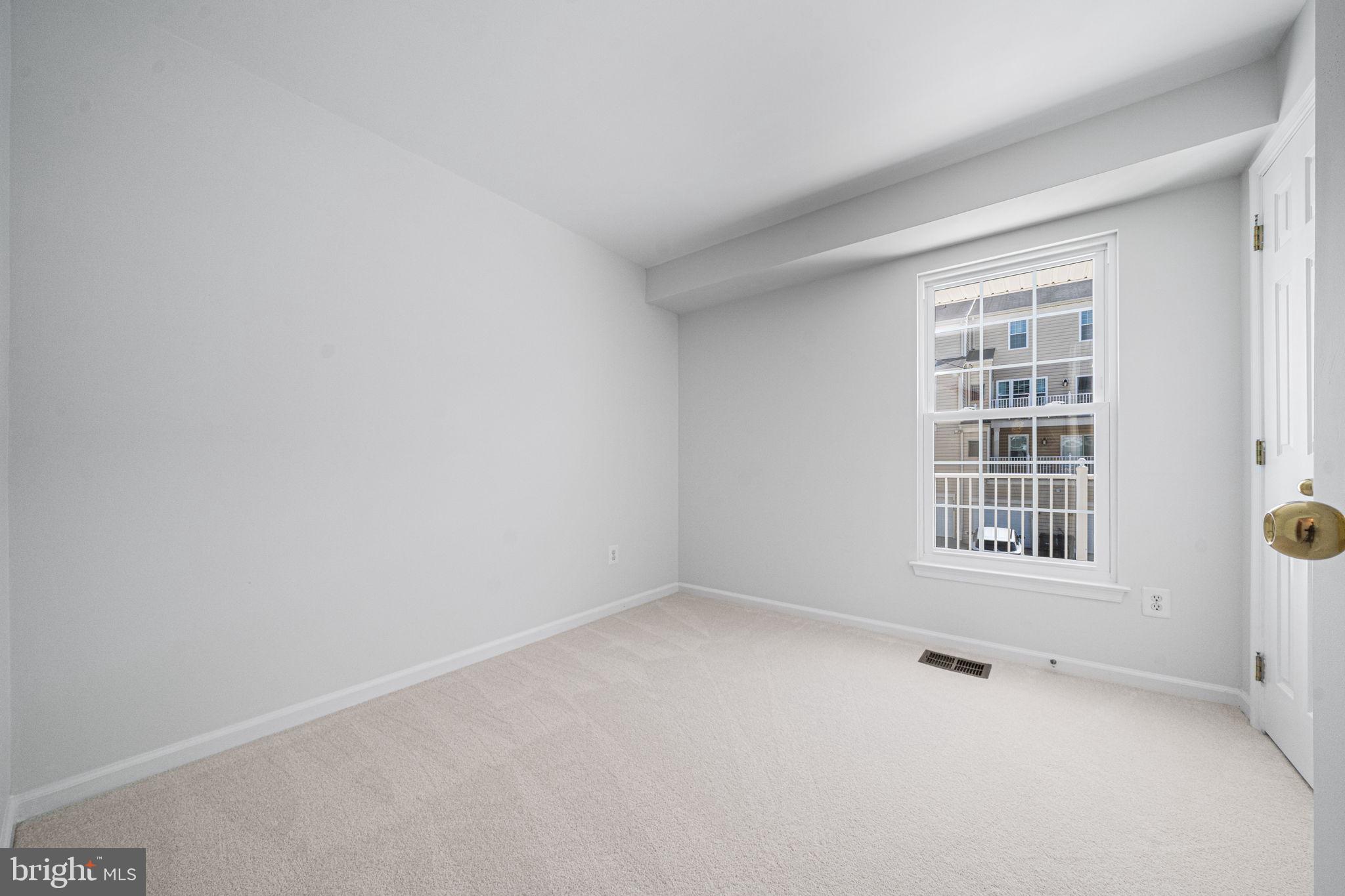 AMBER SPRING - Residential