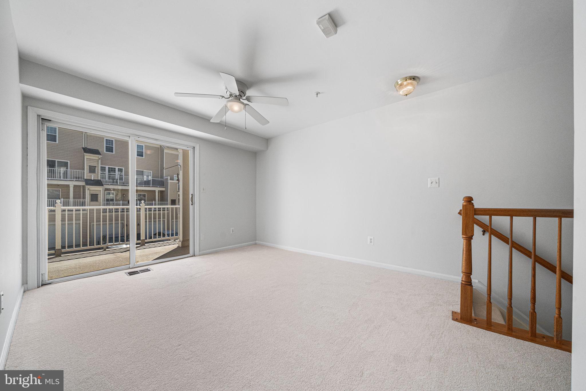 AMBER SPRING - Residential