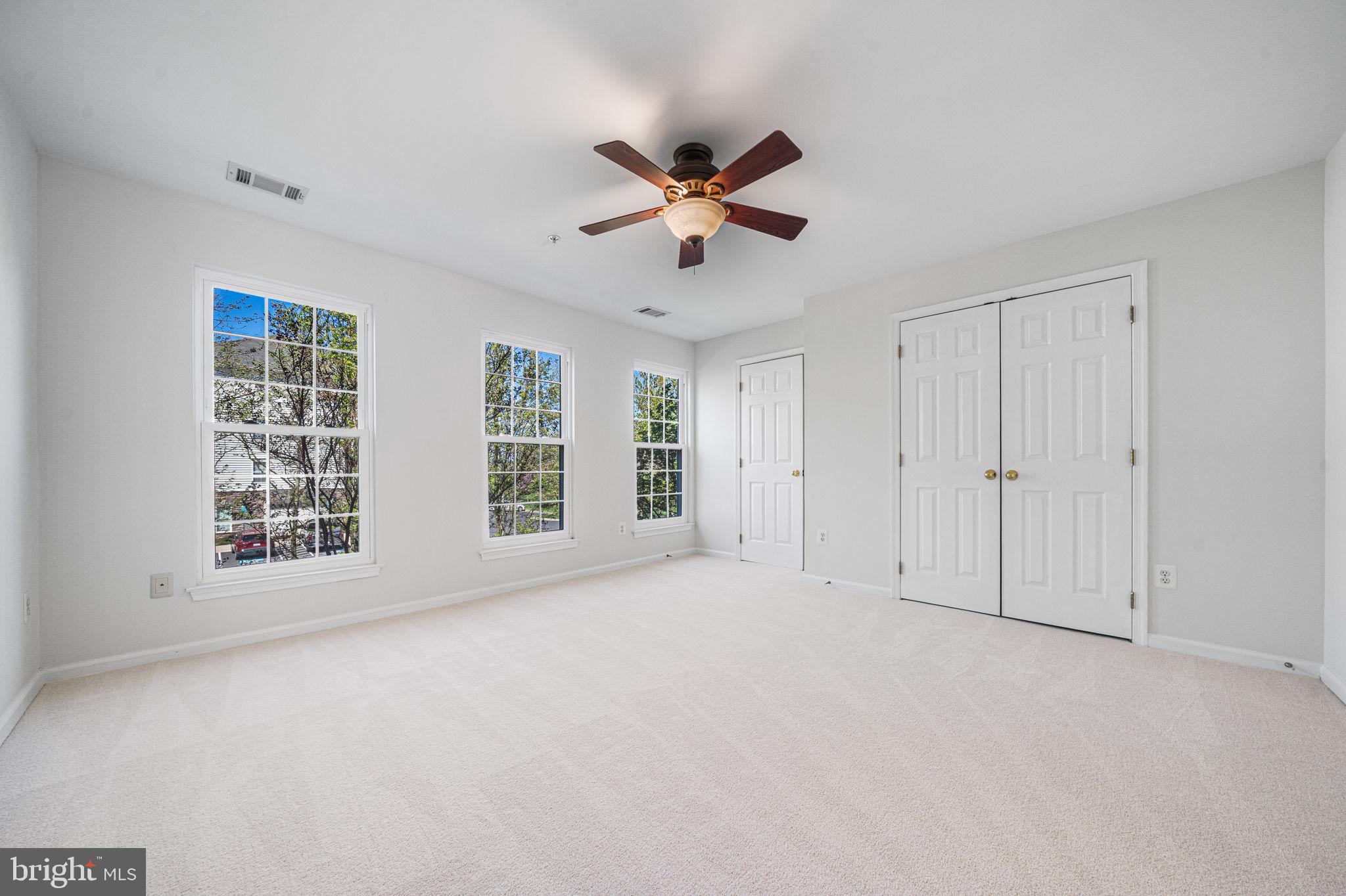 AMBER SPRING - Residential