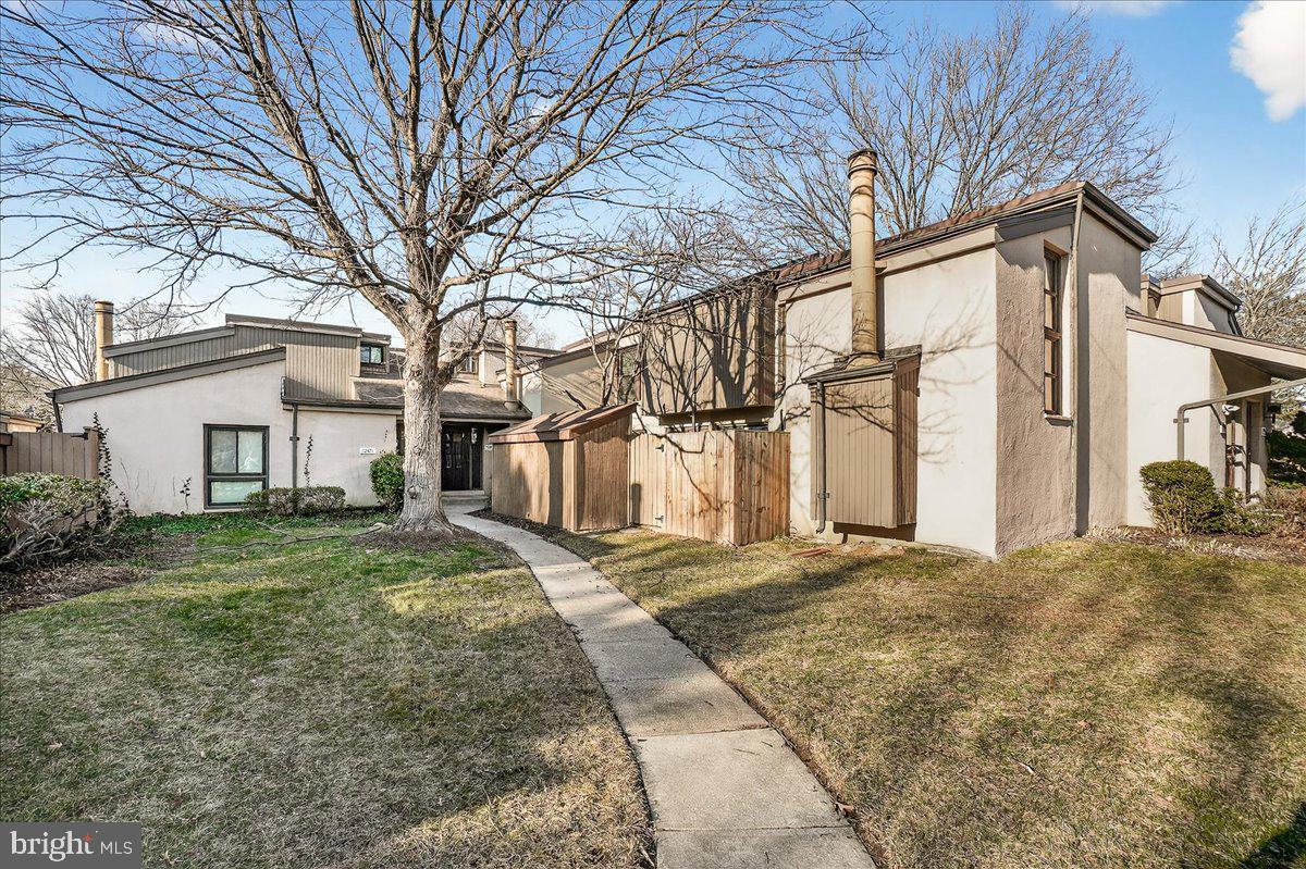 SIERRA VILLAS - Residential