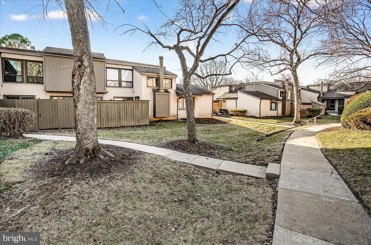 SIERRA VILLAS - Residential