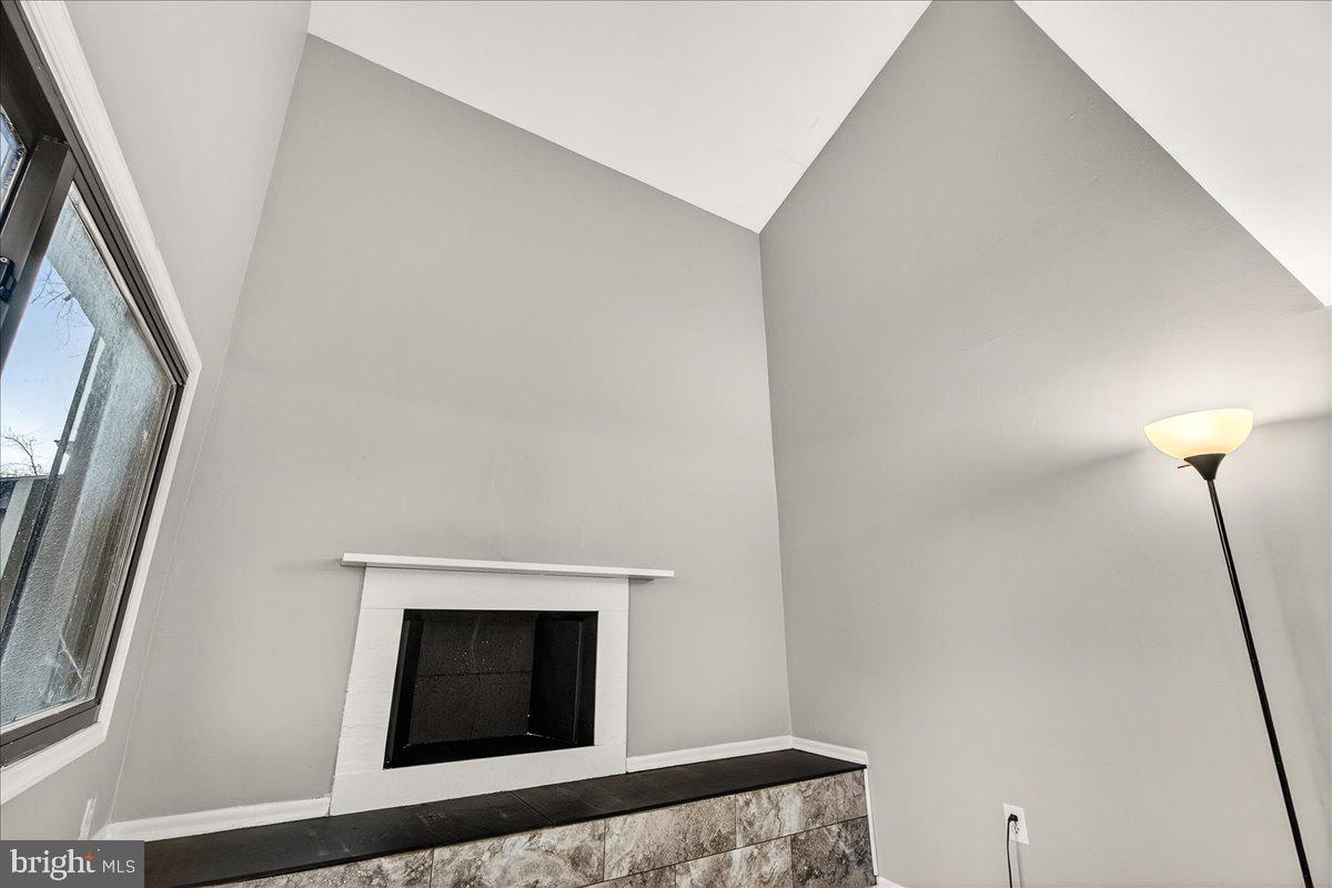 SIERRA VILLAS - Residential