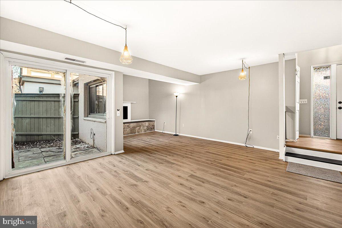 SIERRA VILLAS - Residential