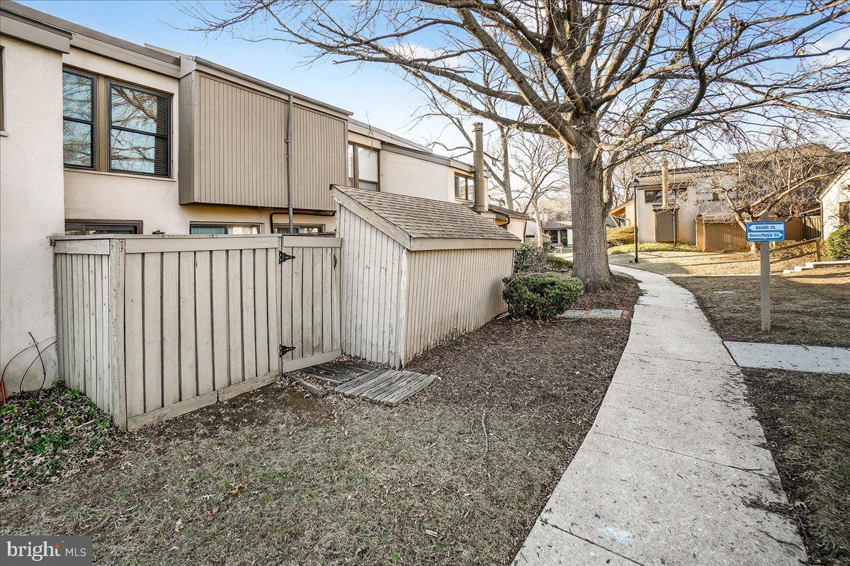 SIERRA VILLAS - Residential