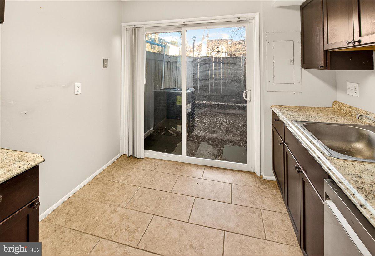 SIERRA VILLAS - Residential