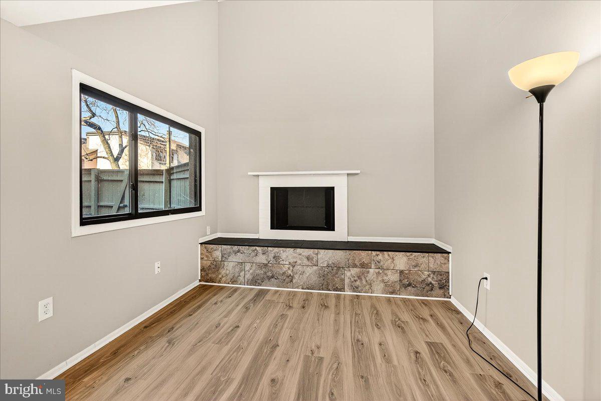 SIERRA VILLAS - Residential