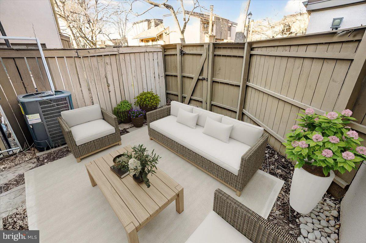 SIERRA VILLAS - Residential