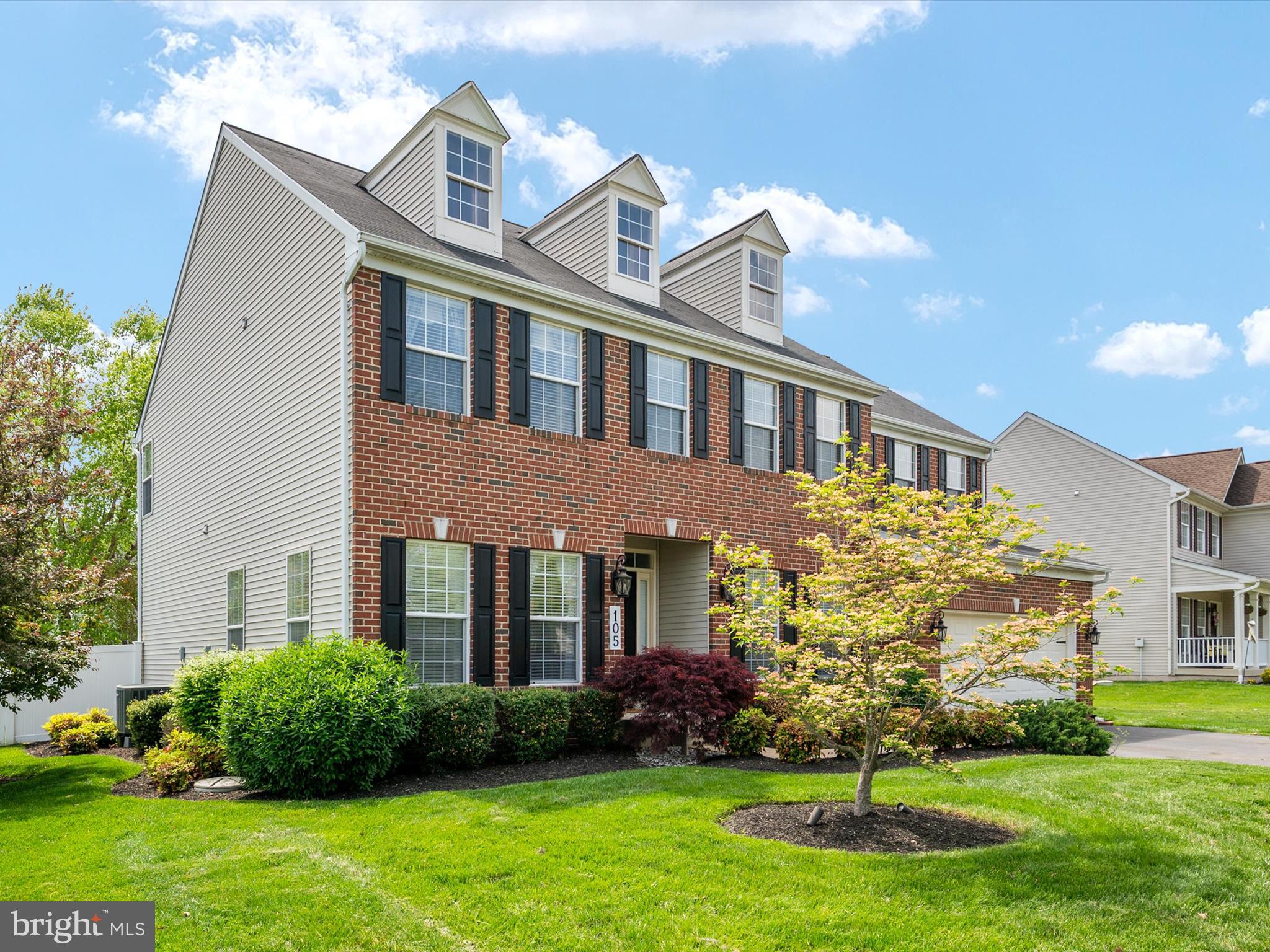 105 FIELDCROFT WAY