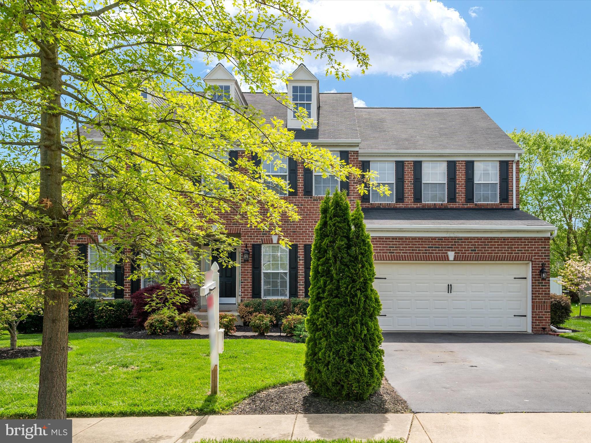 105 FIELDCROFT WAY