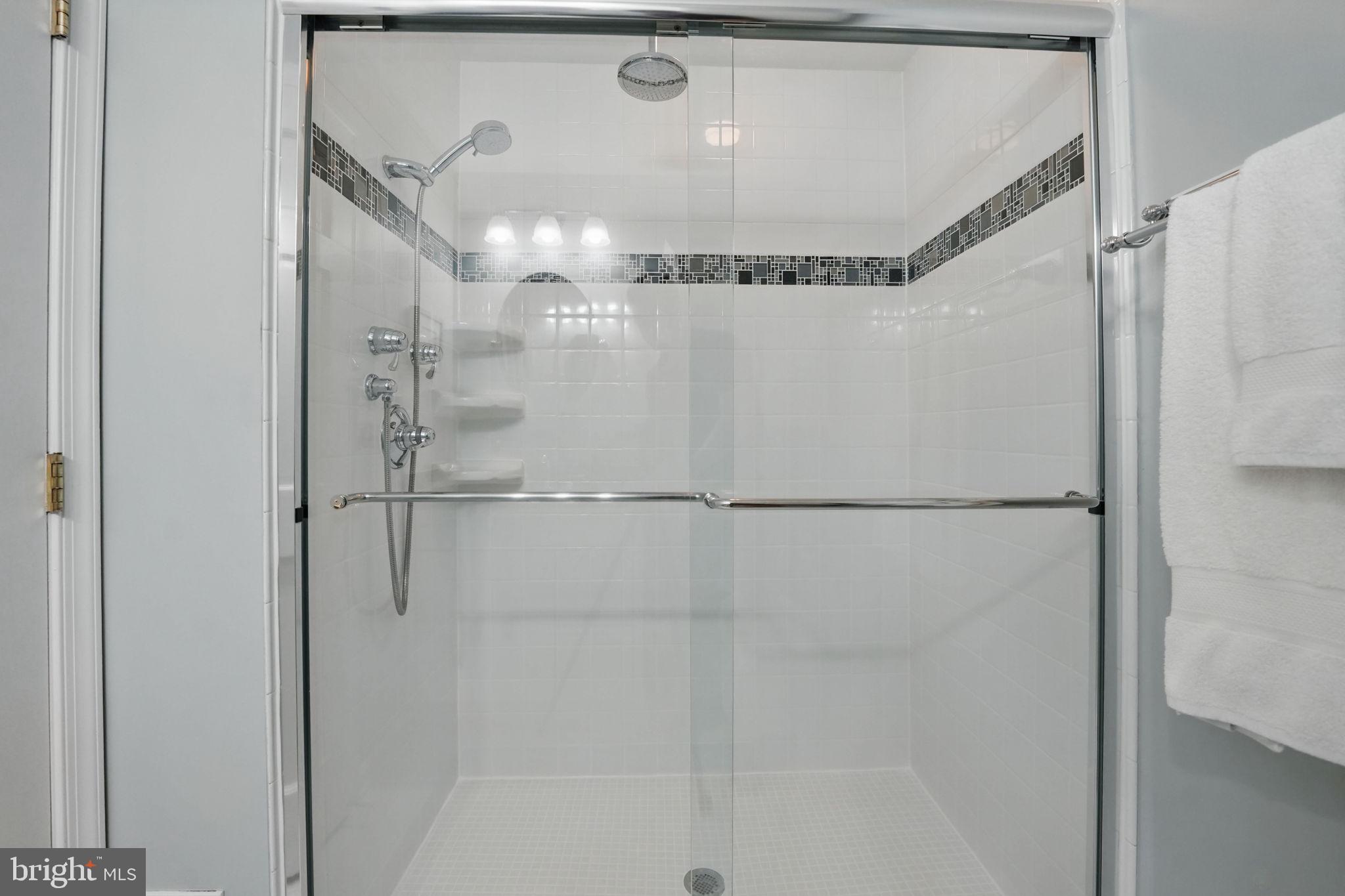 TYSONS VALLEY - Residential