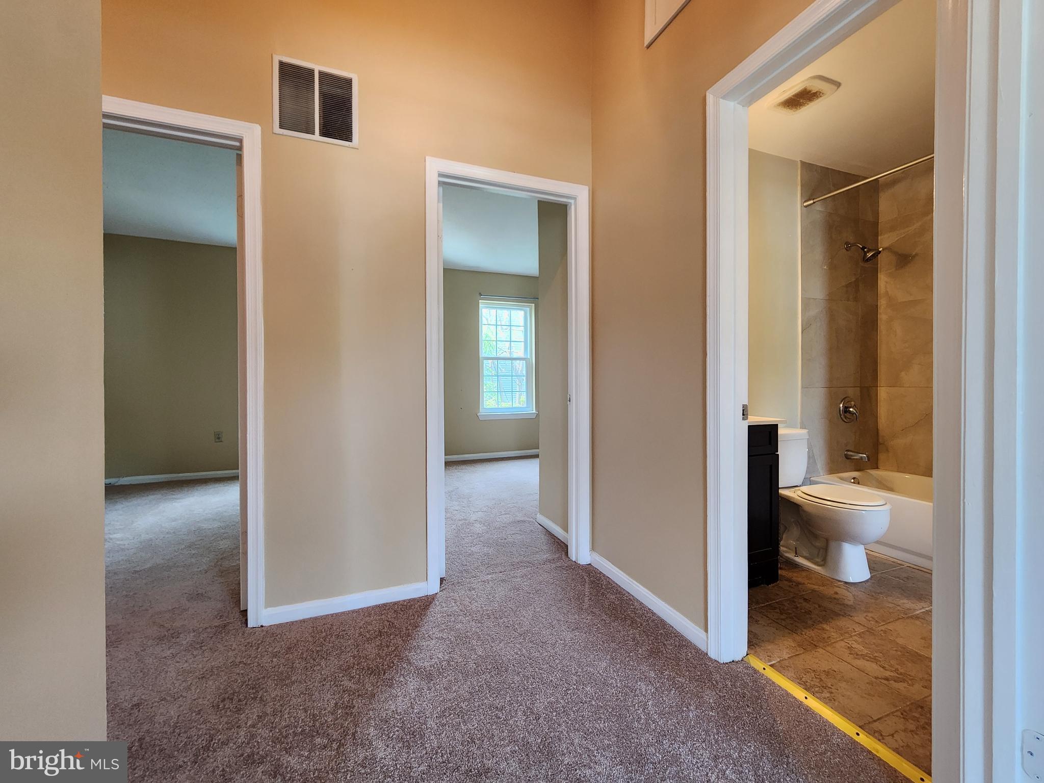 ENTERPRISE KNOLLS - Residential Lease