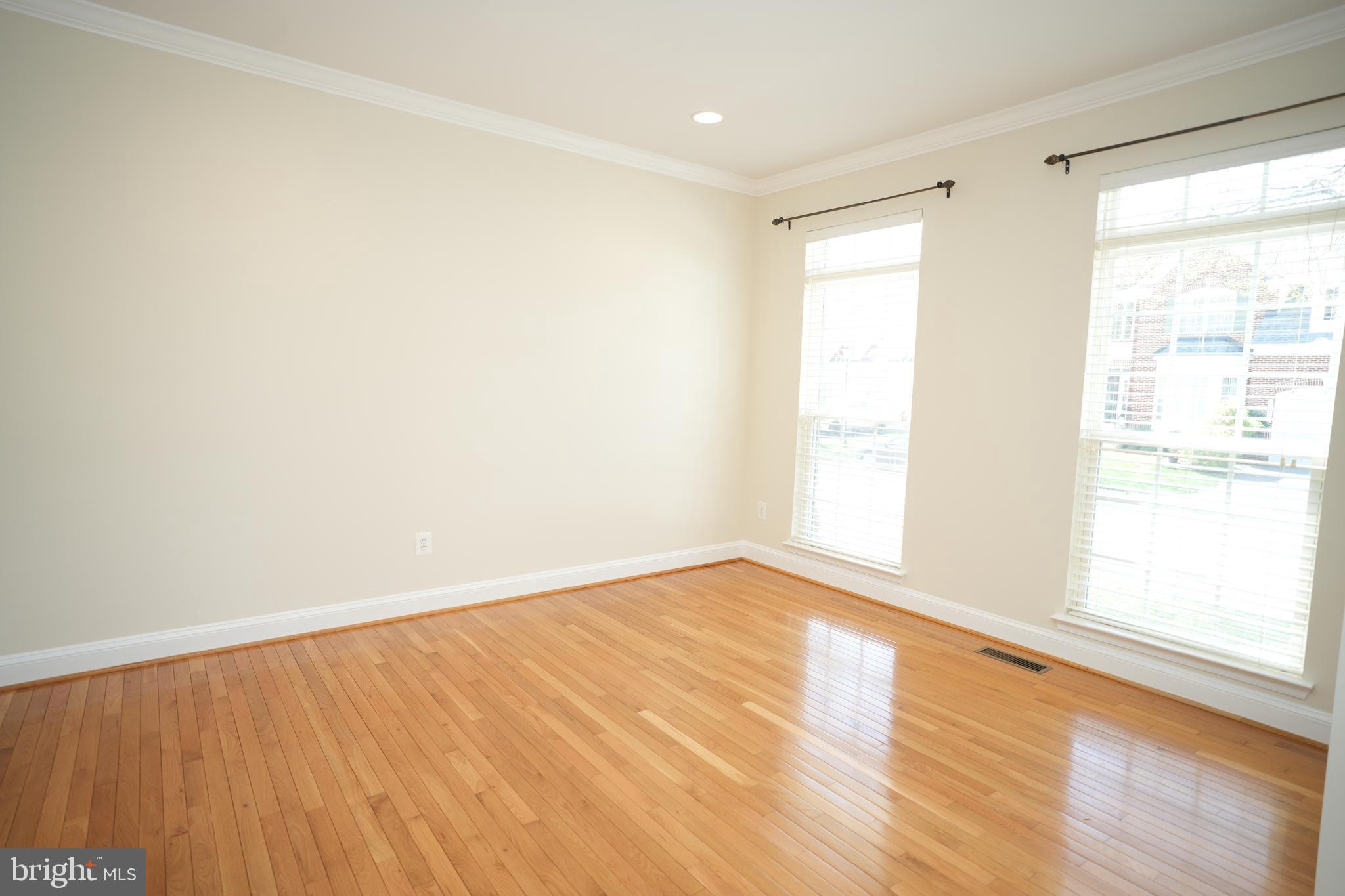 DAHLIA PARK OF WILDEWOOD - Residential