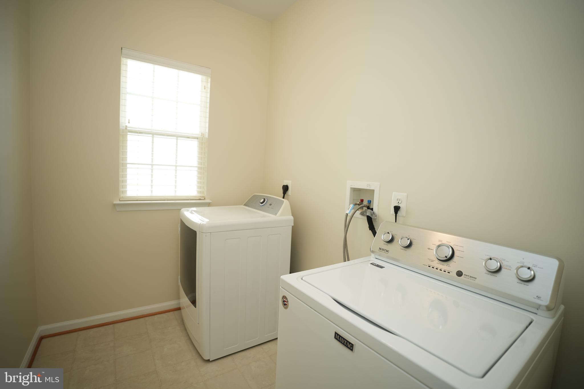 DAHLIA PARK OF WILDEWOOD - Residential