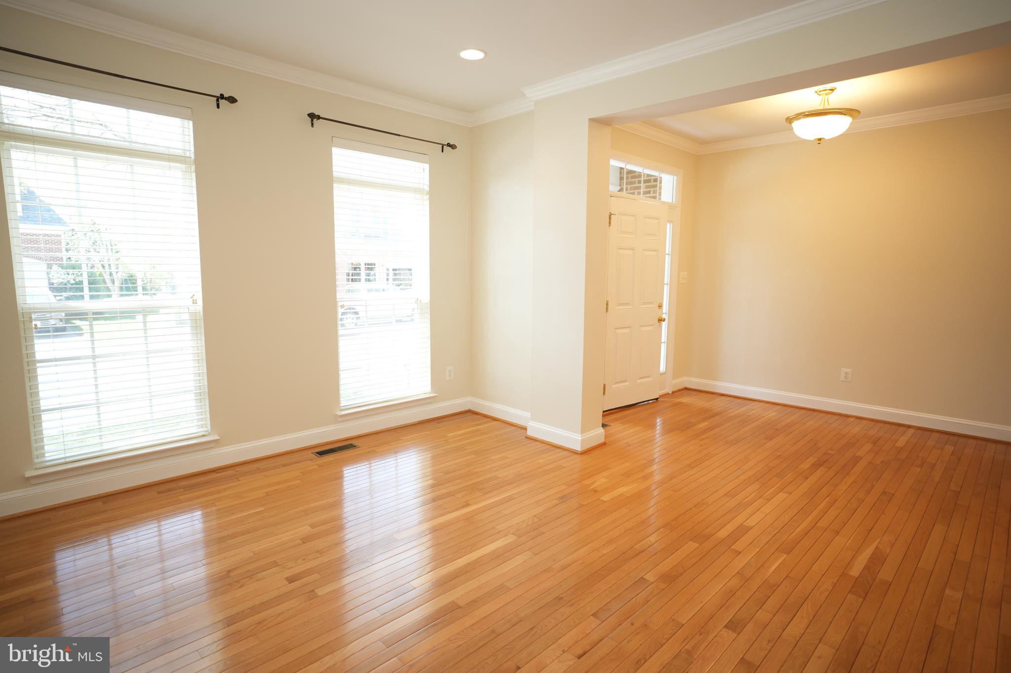 DAHLIA PARK OF WILDEWOOD - Residential