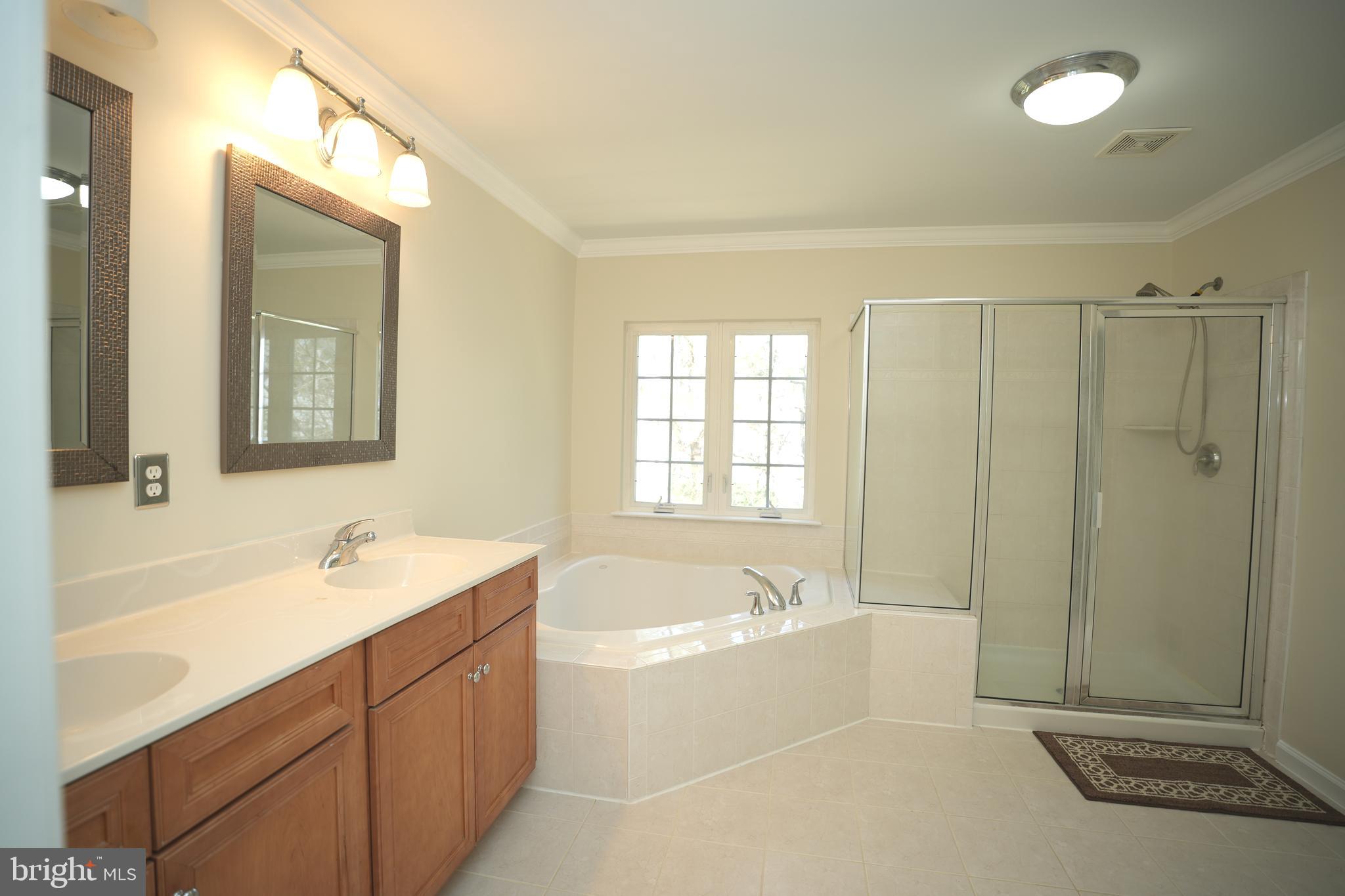 DAHLIA PARK OF WILDEWOOD - Residential