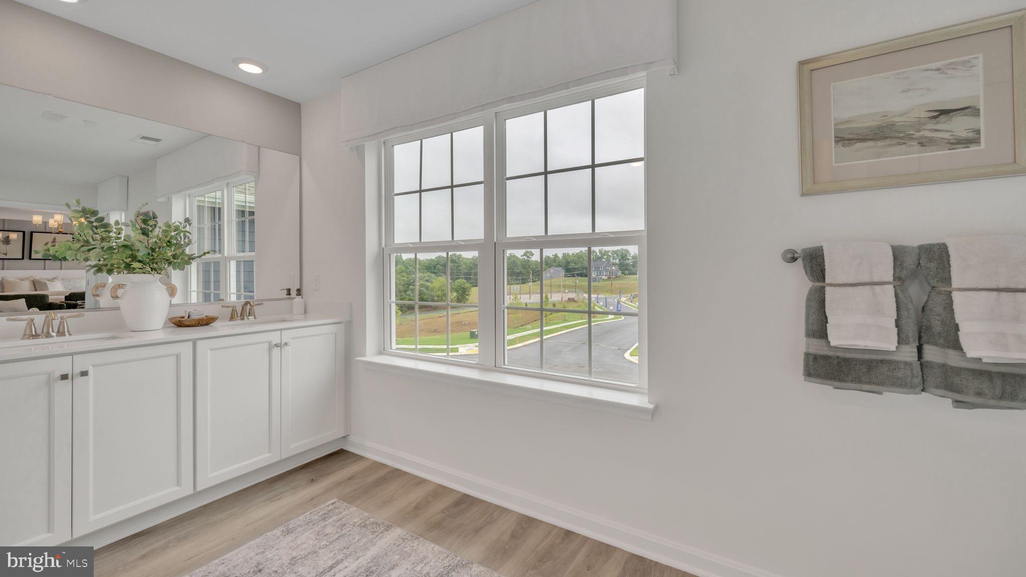 STRAWBERRY FIELDS - Residential