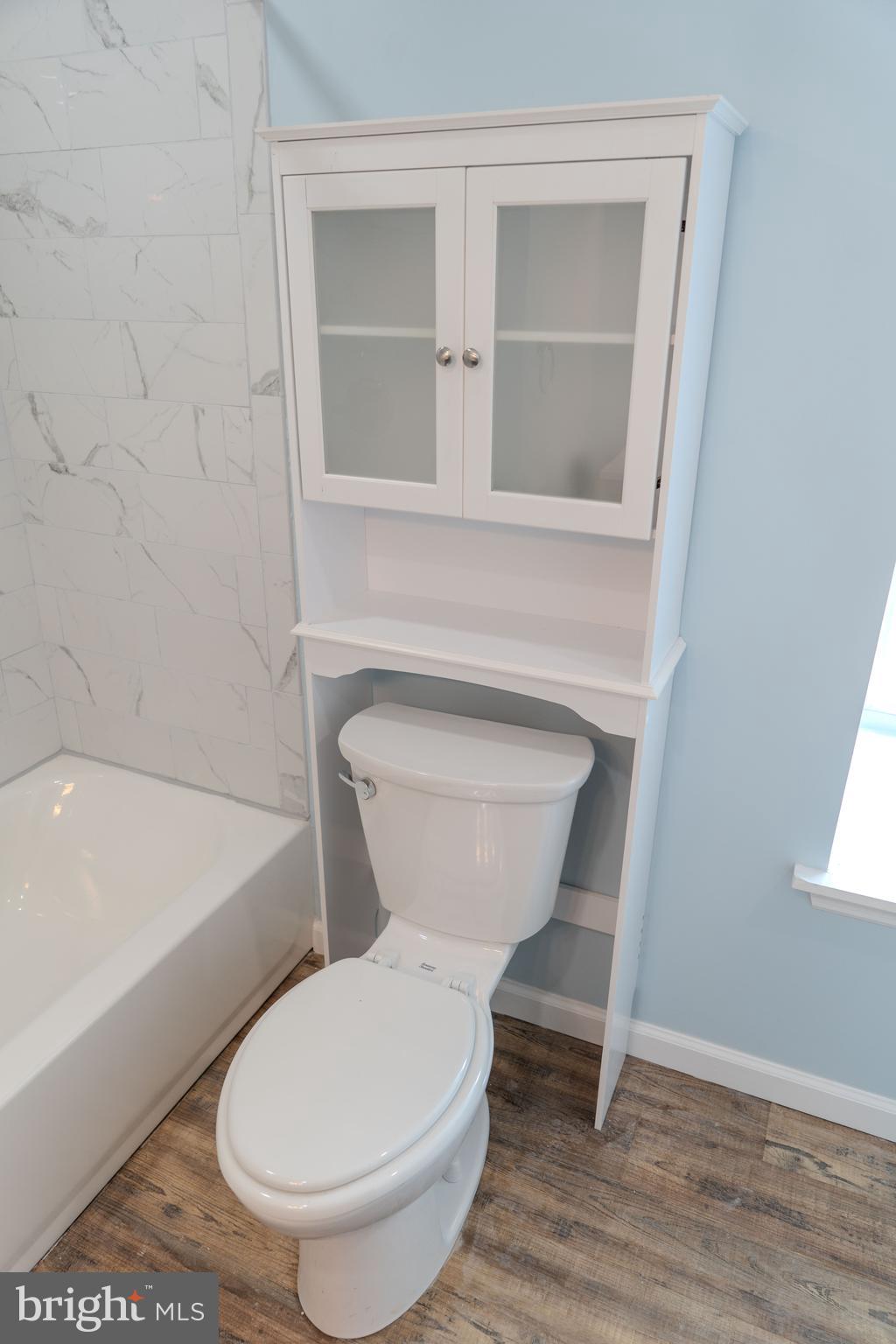 GLENSIDE - Residential Lease