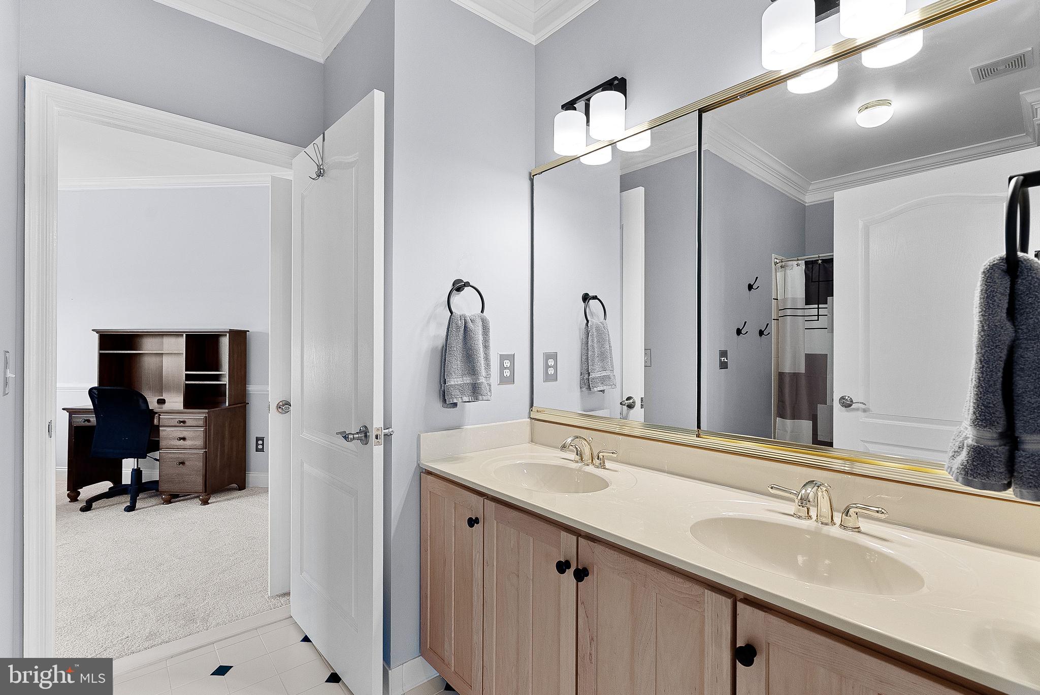 BELMONT COUNTRY CLUB - Residential